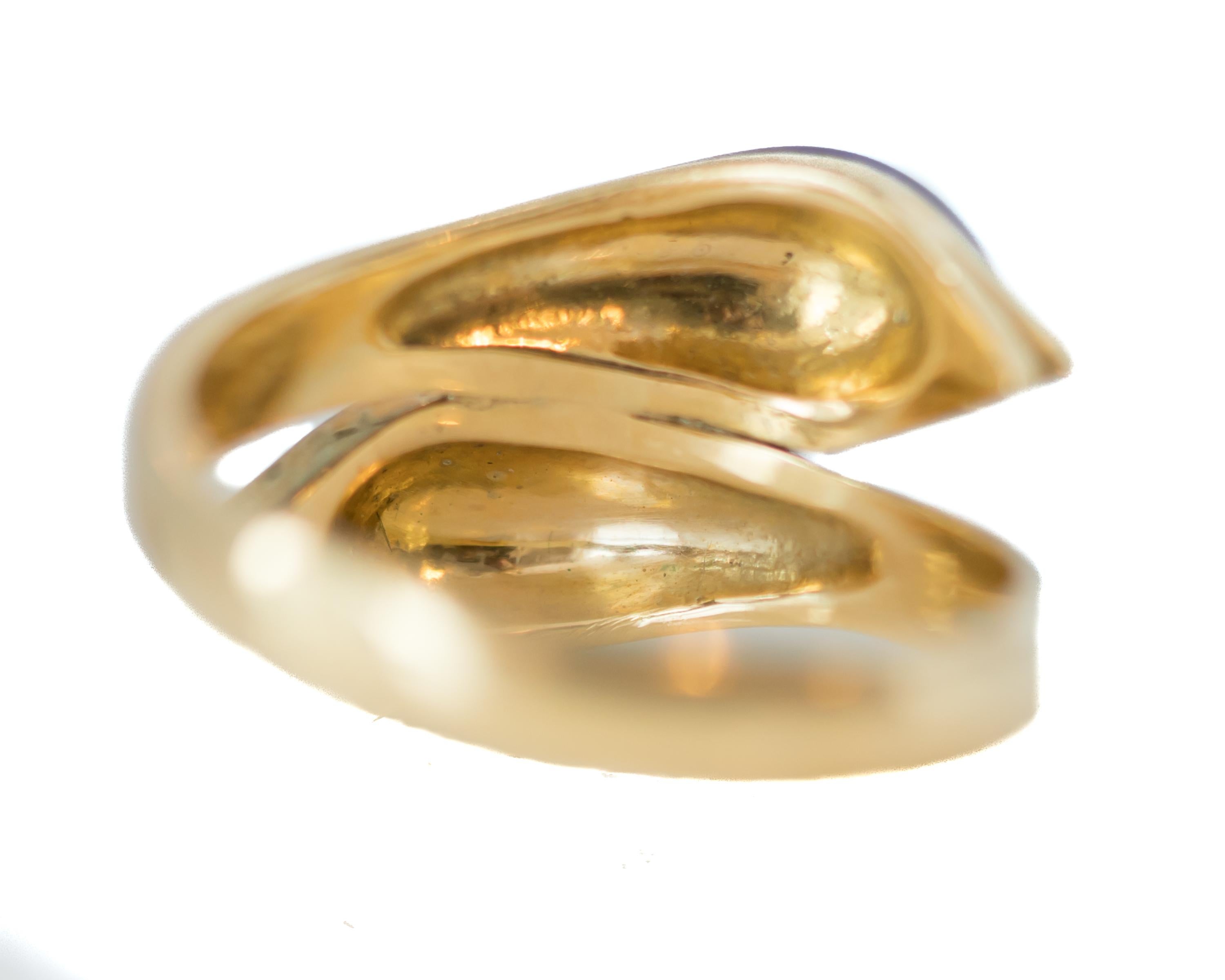 Retro Serpent Gold Ring Featuring 18 Karat Yellow Gold and Enamel