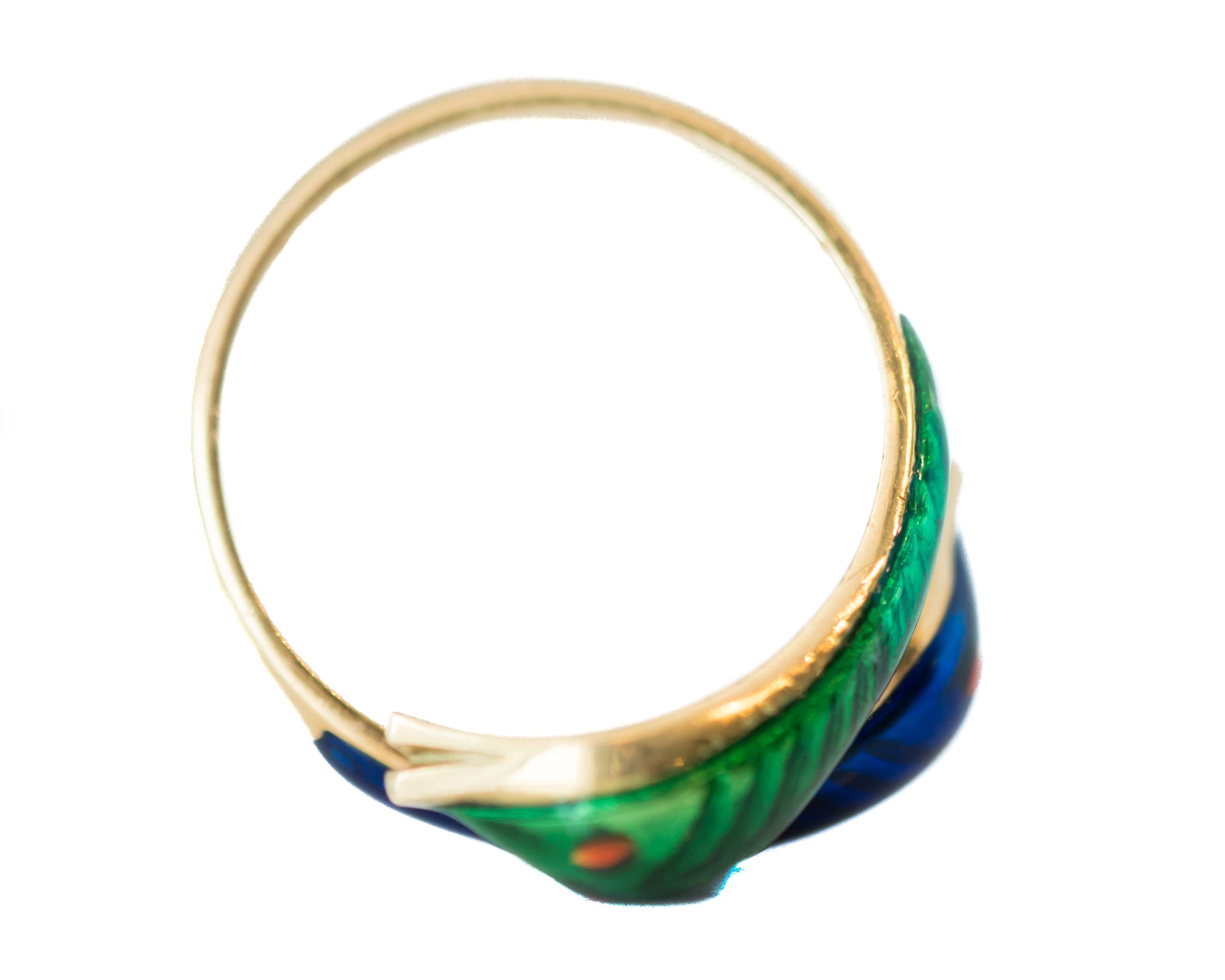 Serpent Gold Ring Featuring 18 Karat Yellow Gold and Enamel In Good Condition In Atlanta, GA