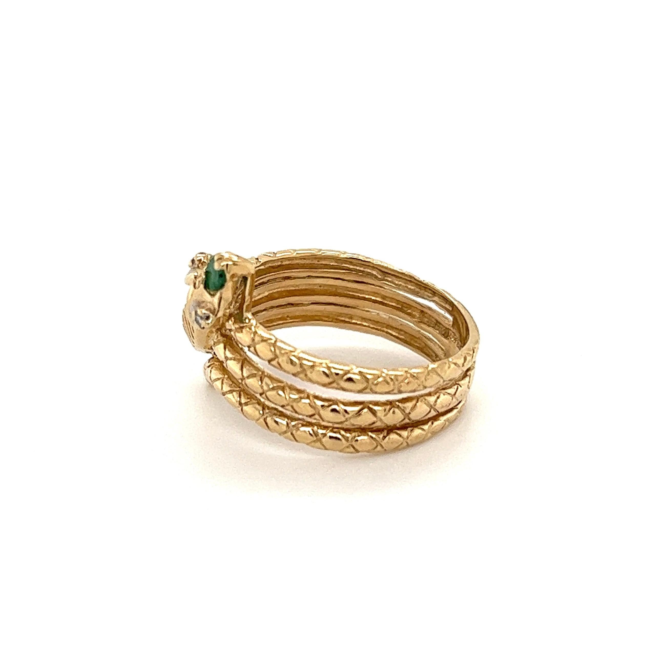 Serpent Snake Wrap Emerald and Diamond Gold Ring In Excellent Condition In Montreal, QC