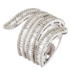 Serpent White 18K Gold White Diamond Ring For Her