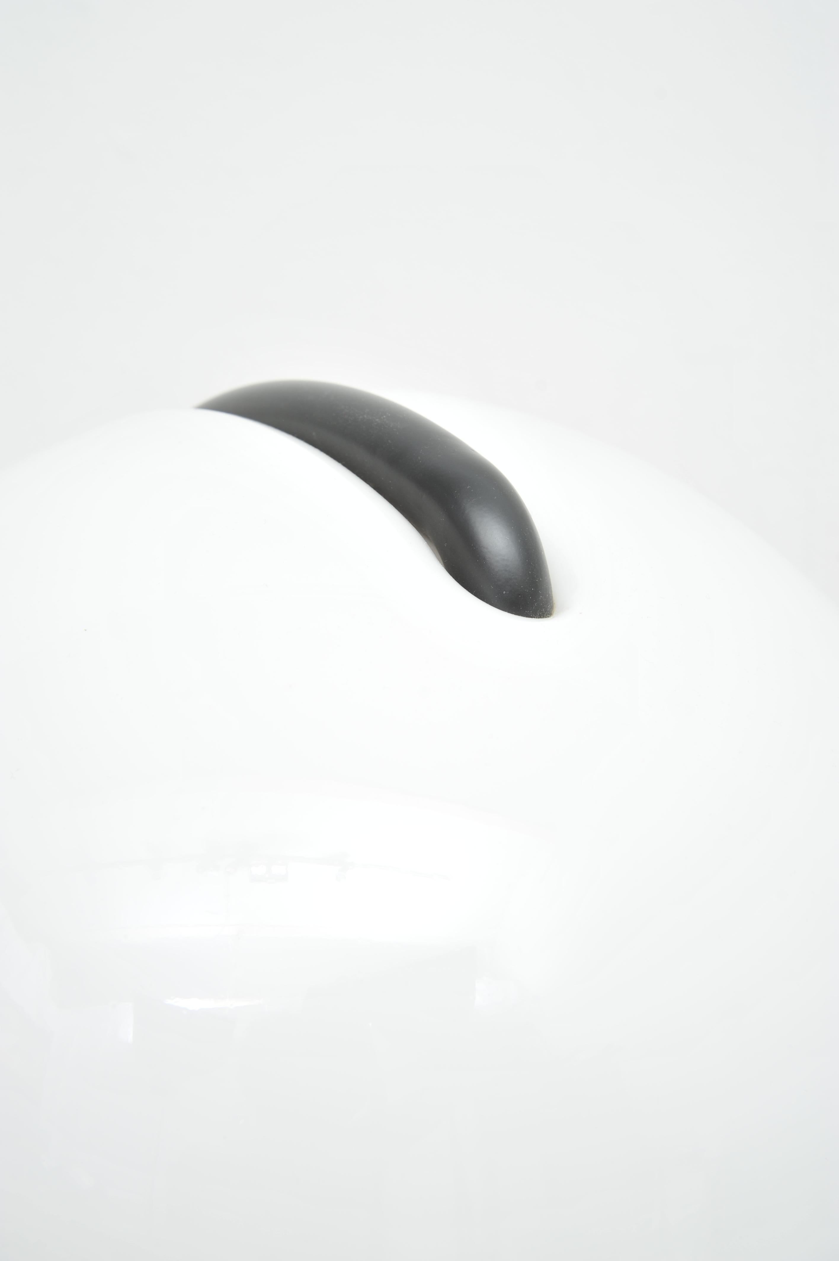 Italiano Lampada da tavolo Serpente di Elio Martinelli per Martinelli Luce (1960) in vendita