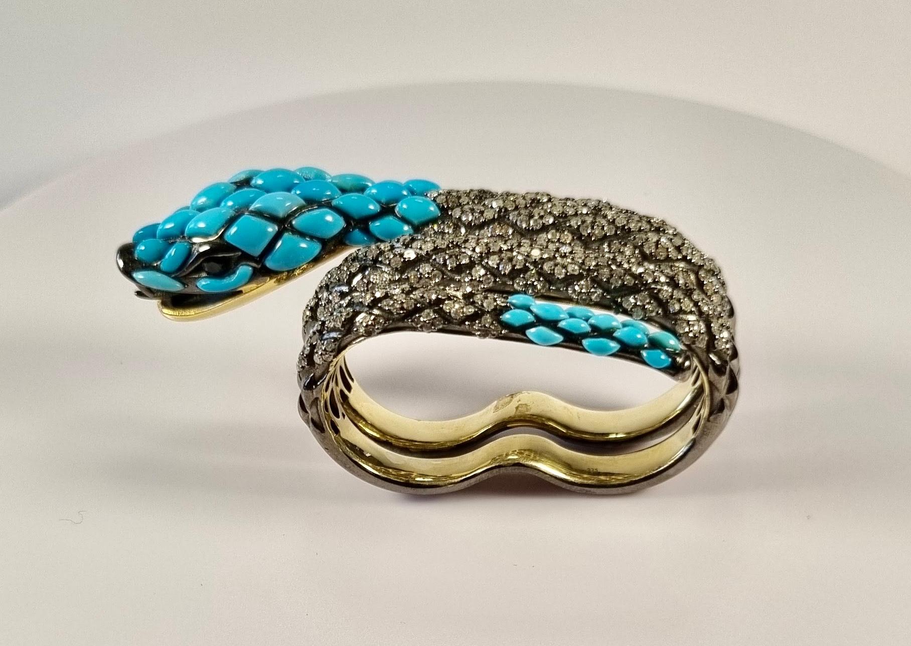 Contemporary Serpenti Sling Ring Turquoise, Sapphire and Diamonds in 18k Gold and Silver For Sale