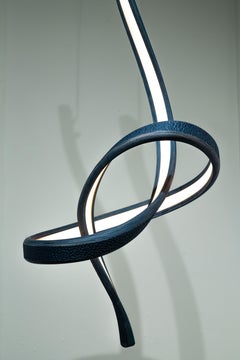Suspension sculpturale « Serpentina » de Giulio D'Amore