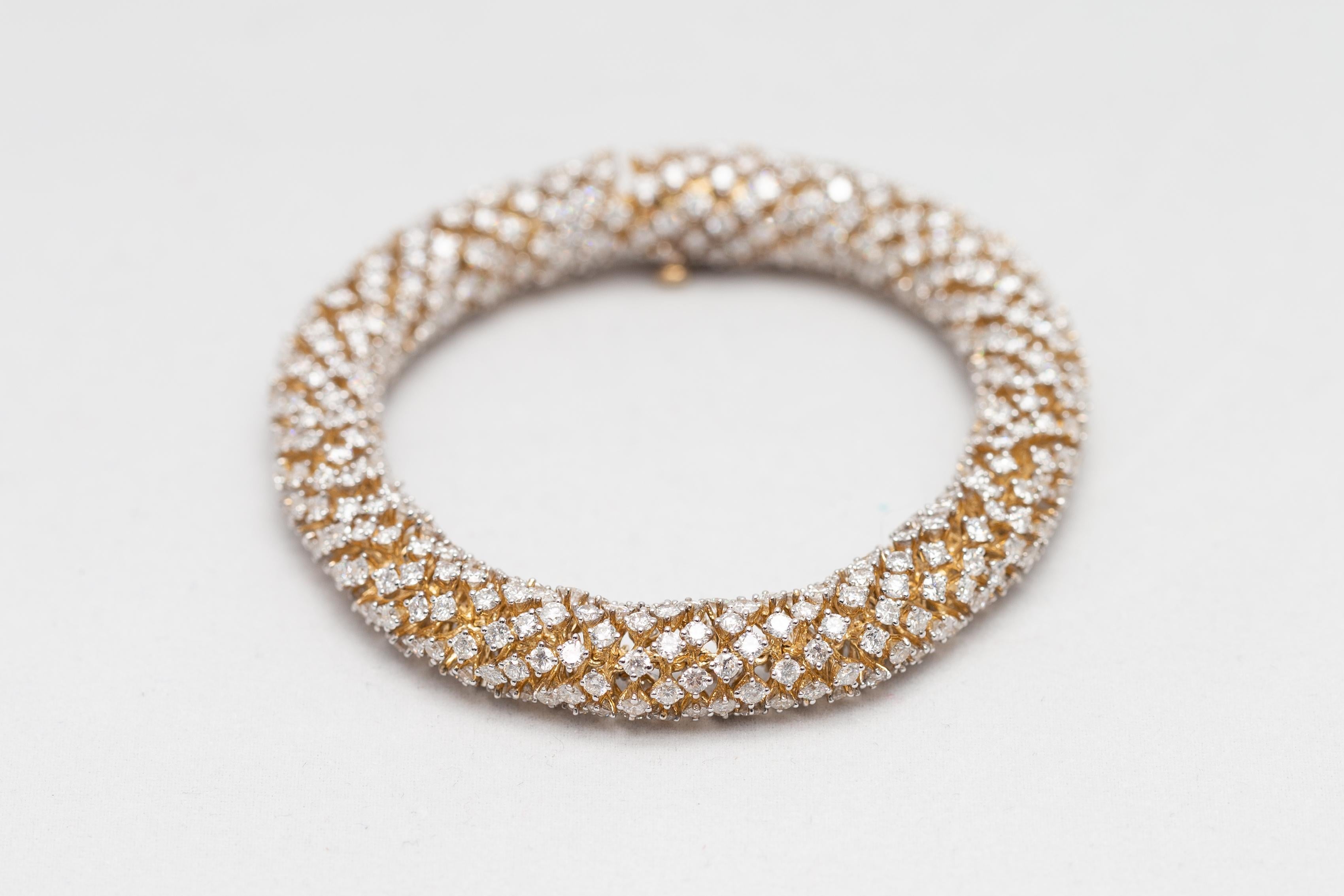 Women's Modern Serpentine 18.41 Carat Diamond Semi-Flexible Bracelet in Yellow Gold