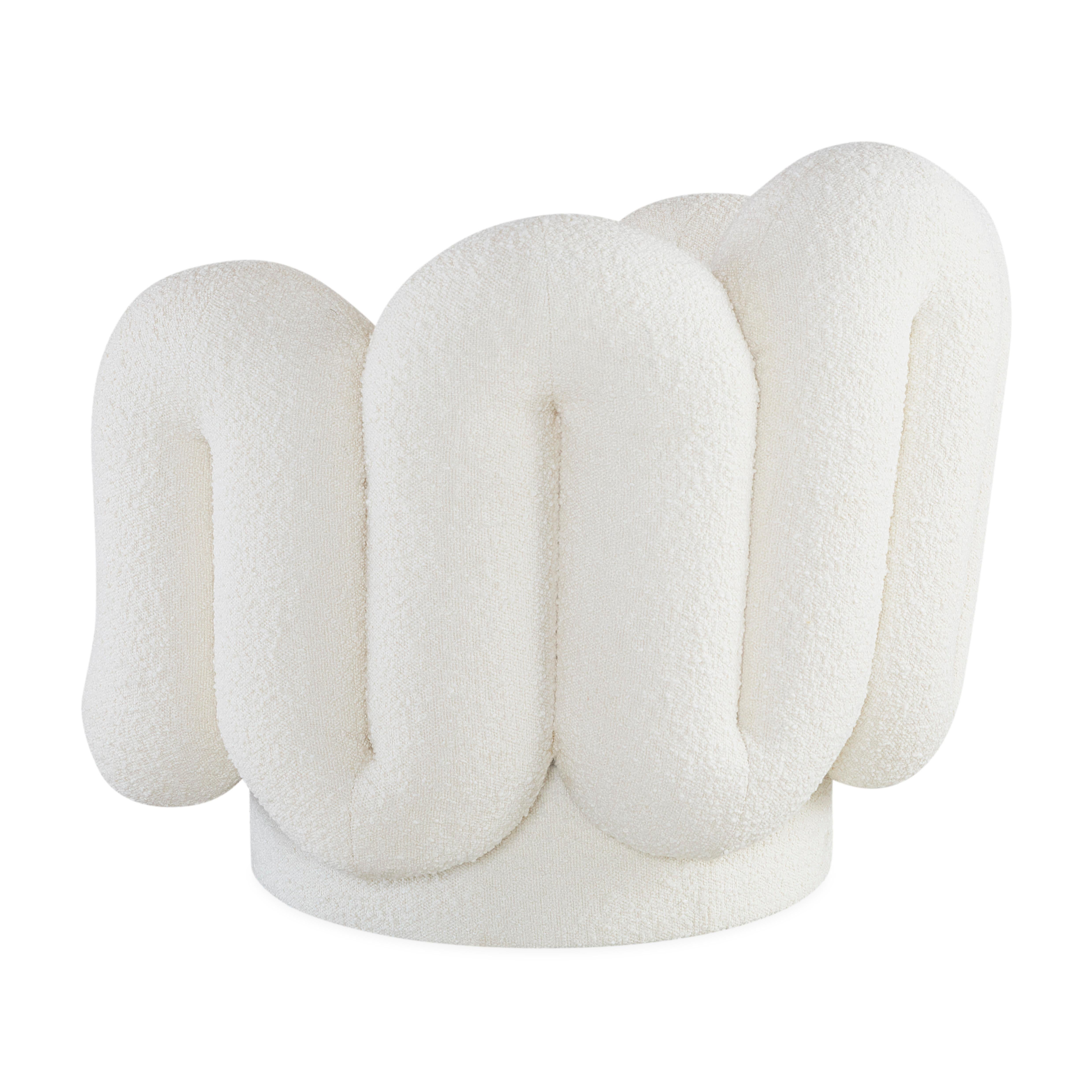 Serpentine Elfenbeinfarbener Bouclé-Drehstuhl im Zustand „Neu“ im Angebot in New York, NY