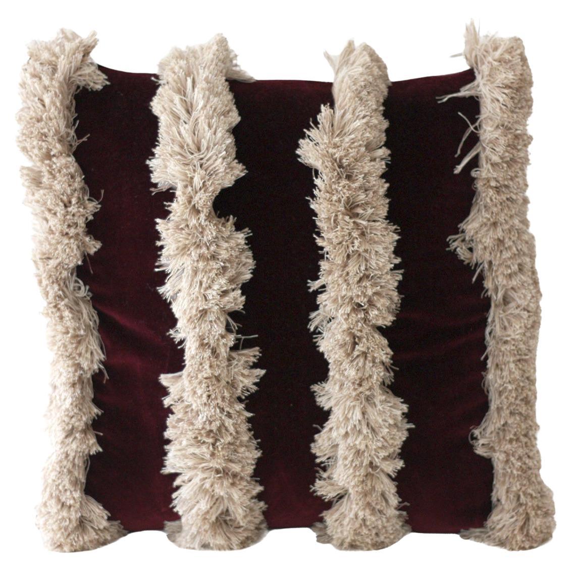 Serpentine Burgund mit Besatz Samt Deluxe Handmade Dekokissen