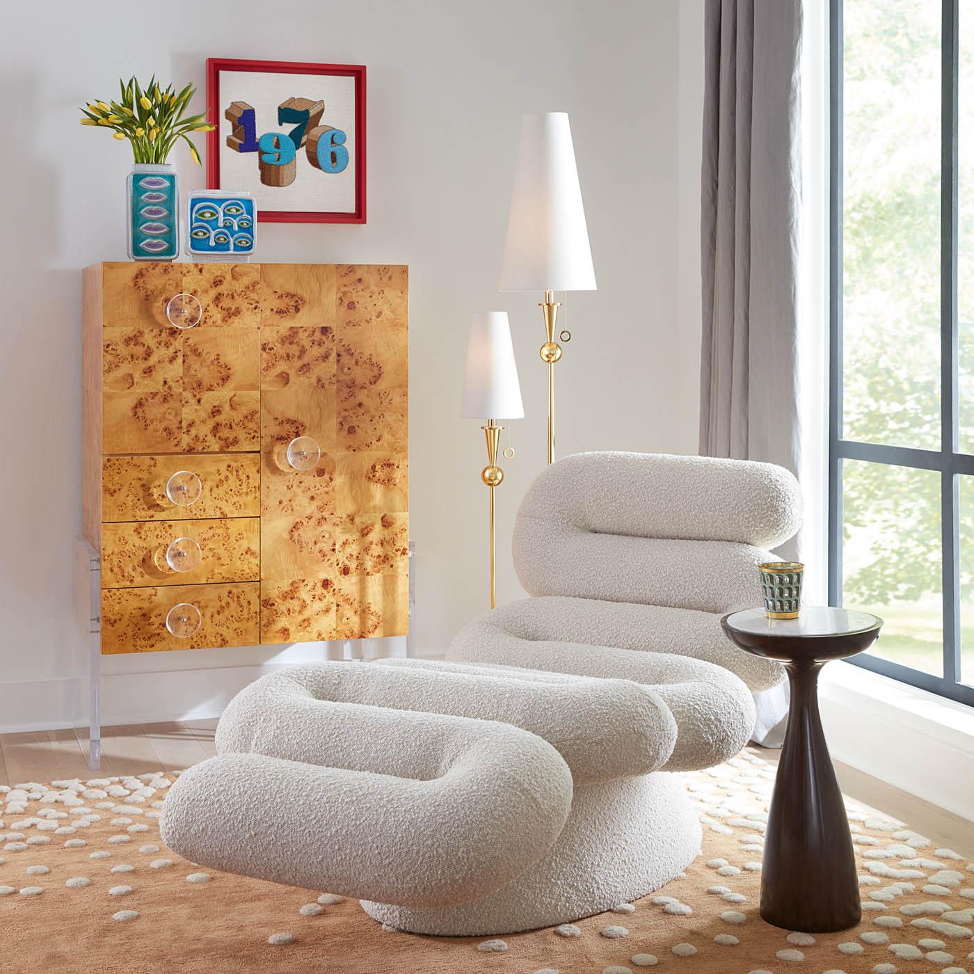 Serpentine Ivory Bouclé Chaise 1