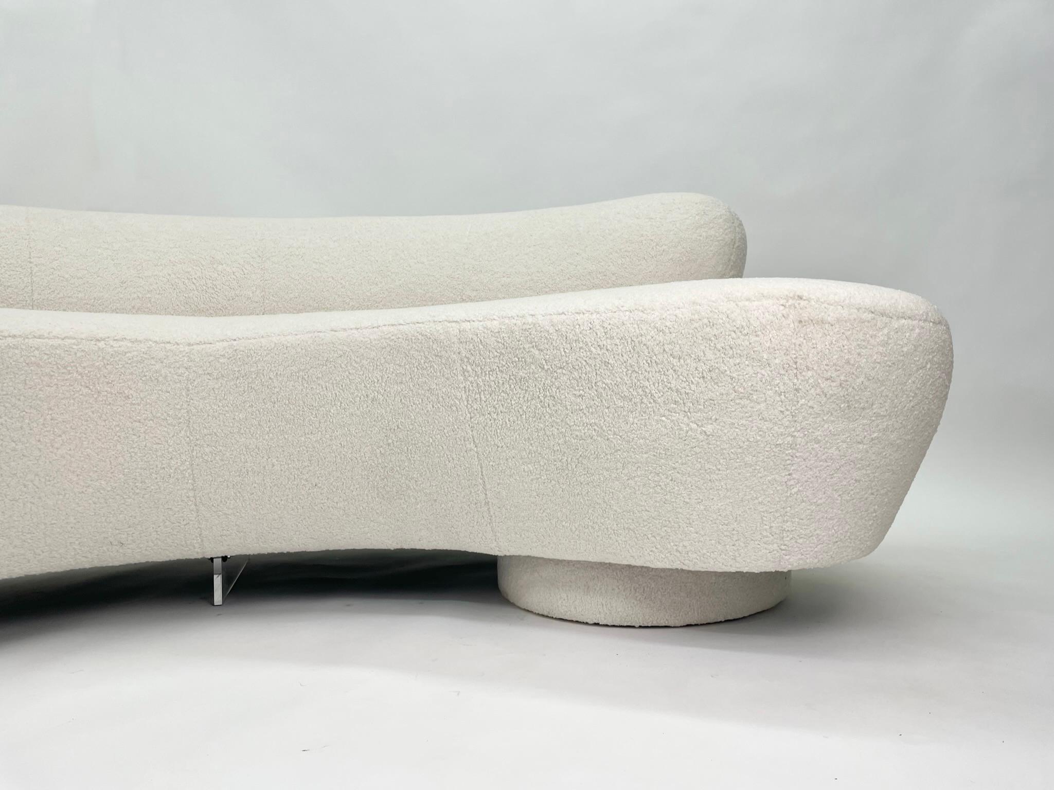 Mid-Century Modern Serpentine 'Cloud' Sofa by Vladimir Kagan for Directional