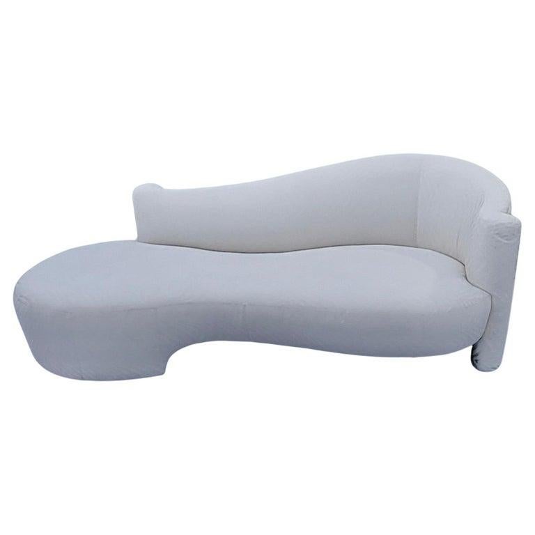 Serpentine Cloud Sofa by Weiman en vente