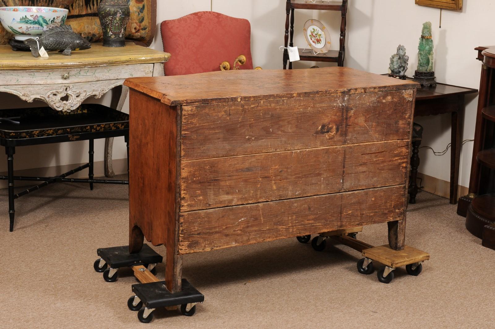 Serpentine Commode in Burled Elm with 4 Drawers & Bronze Hardware, 18th Century  For Sale 9