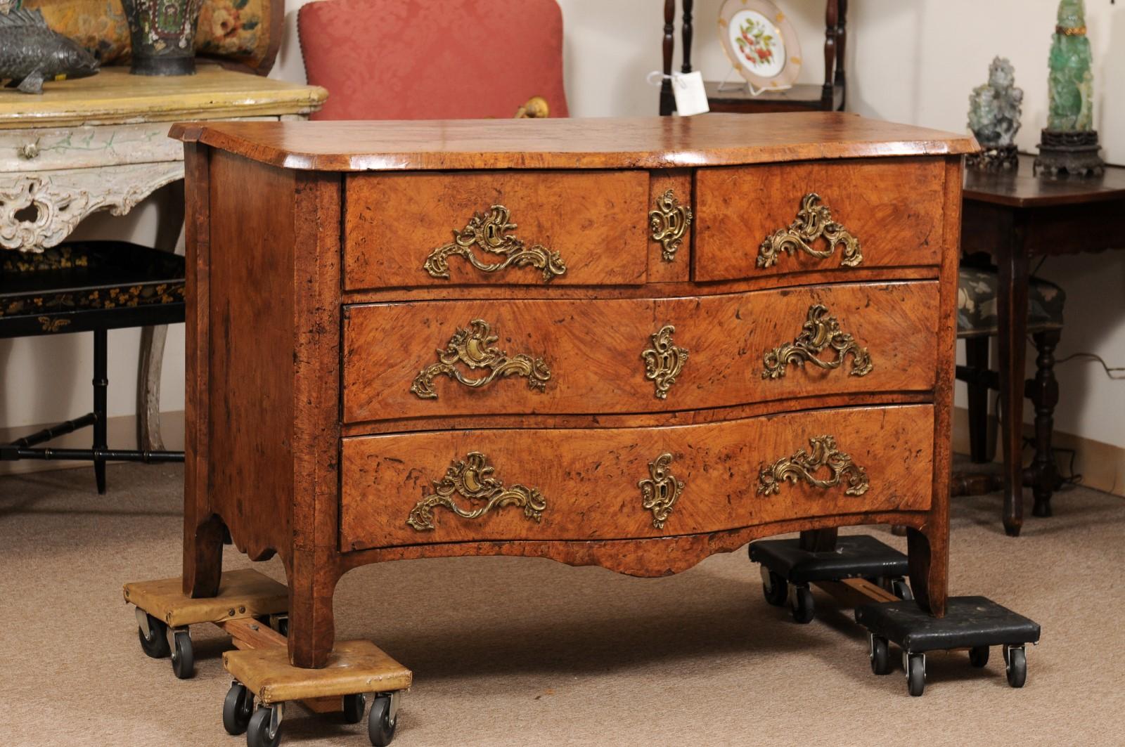 18th Century and Earlier Serpentine Commode in Burled Elm with 4 Drawers & Bronze Hardware, 18th Century  For Sale