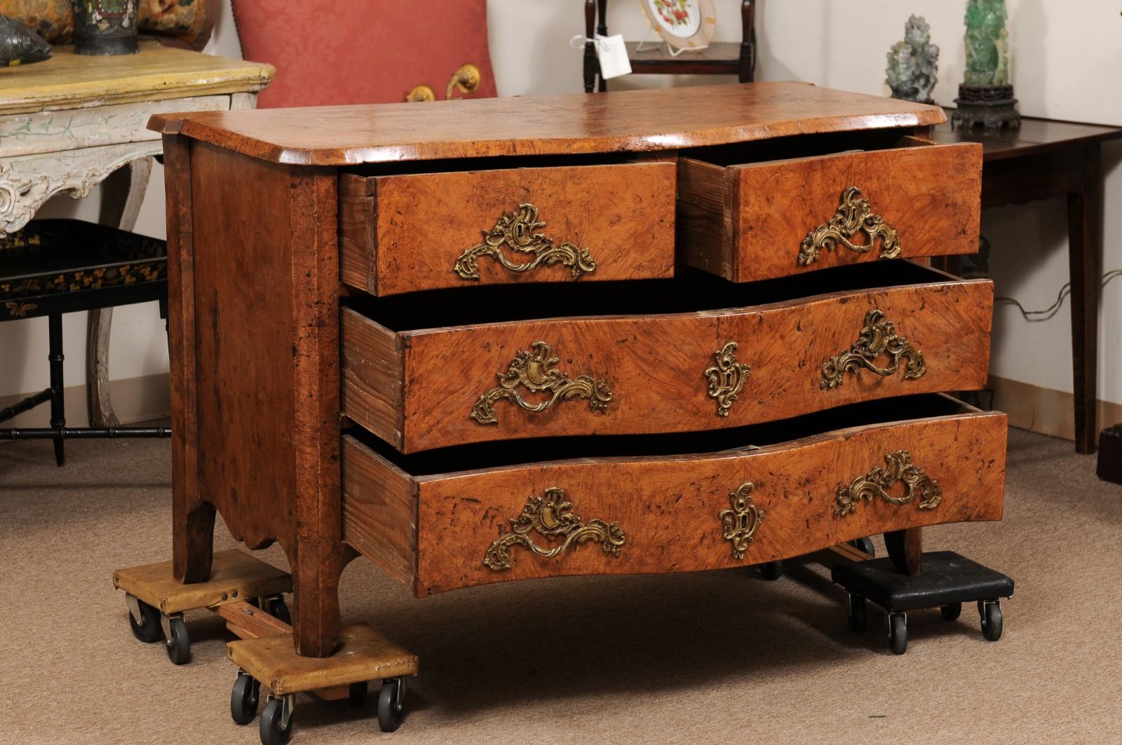 Serpentine Commode in Burled Elm with 4 Drawers & Bronze Hardware, 18th Century  For Sale 4