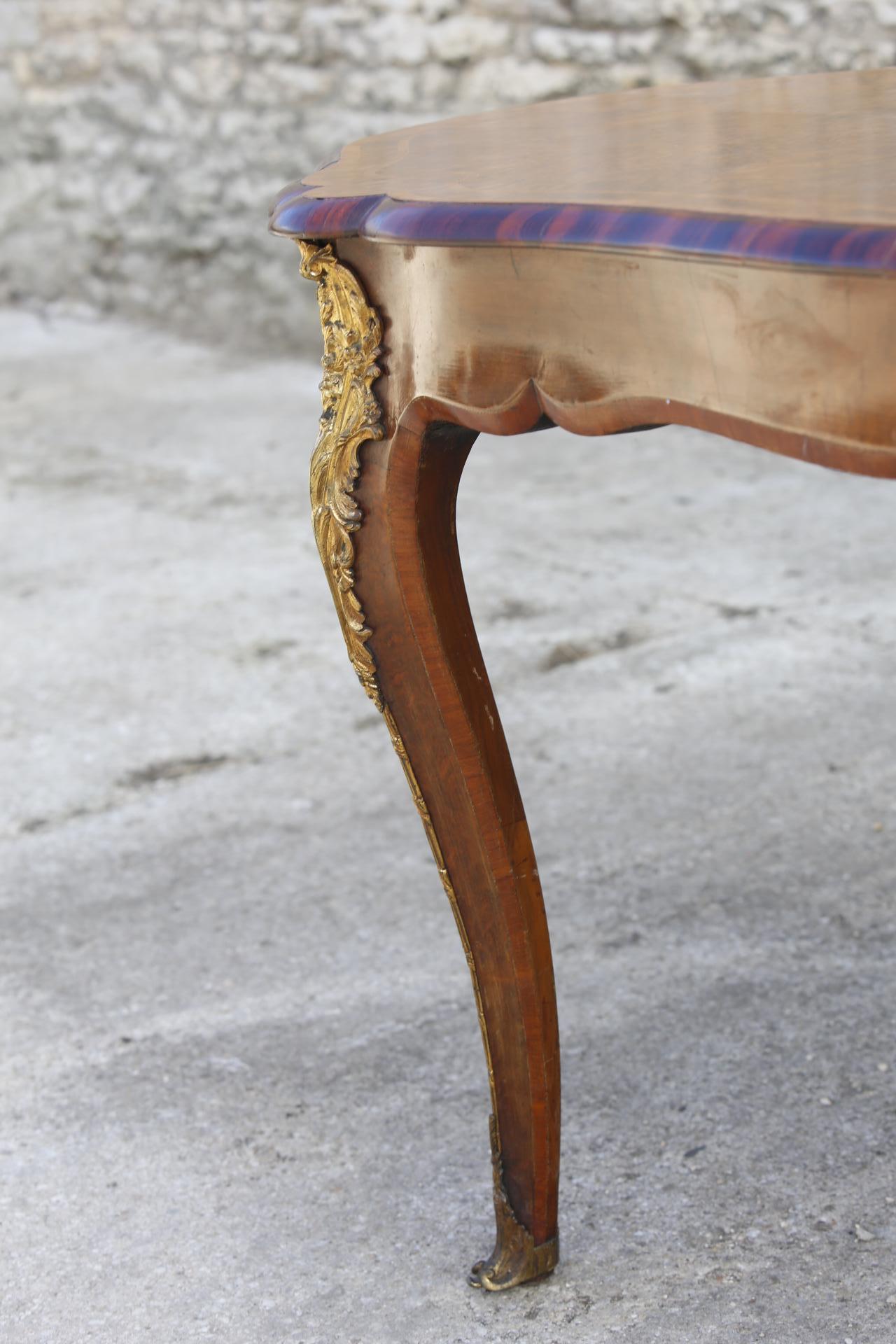 19th Century Serpentine Desk Burr Walnut Ormolu Center Table Satinwood Cabriole Legs 19th C For Sale