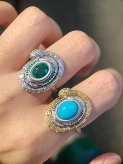 Serpentine Elegance Collection Vivid Green Natural Emerald Diamond Cocktail Ring