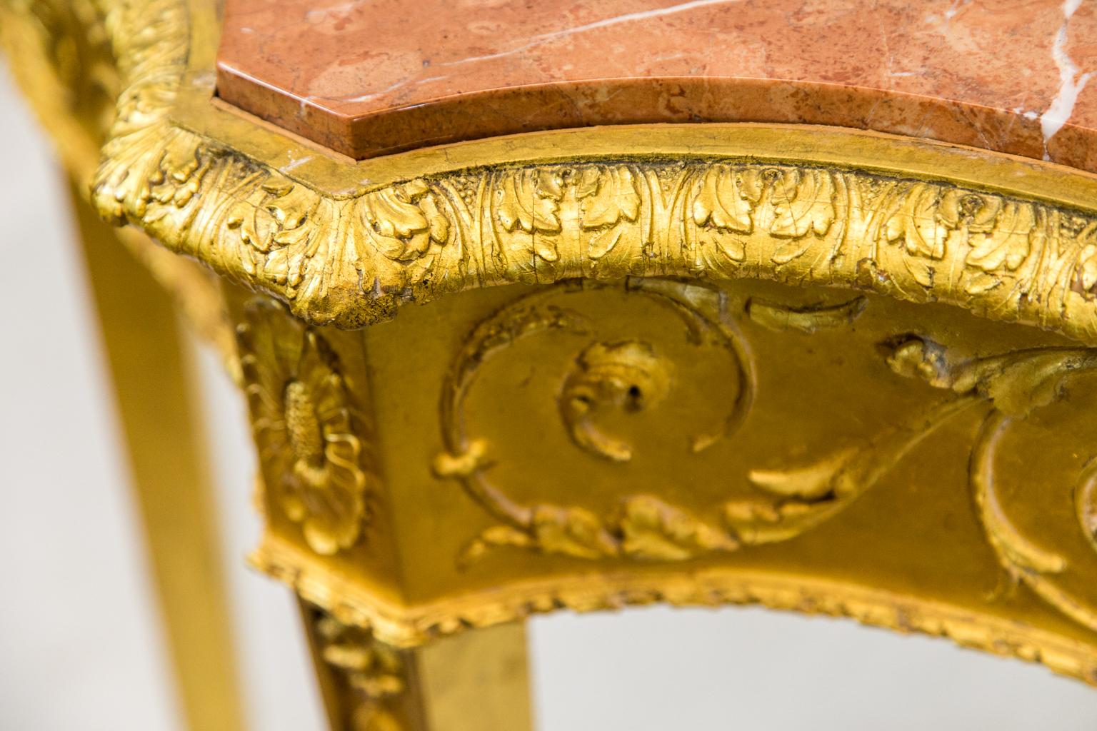 Serpentine English Marble-Top Gilt Console Table For Sale 2