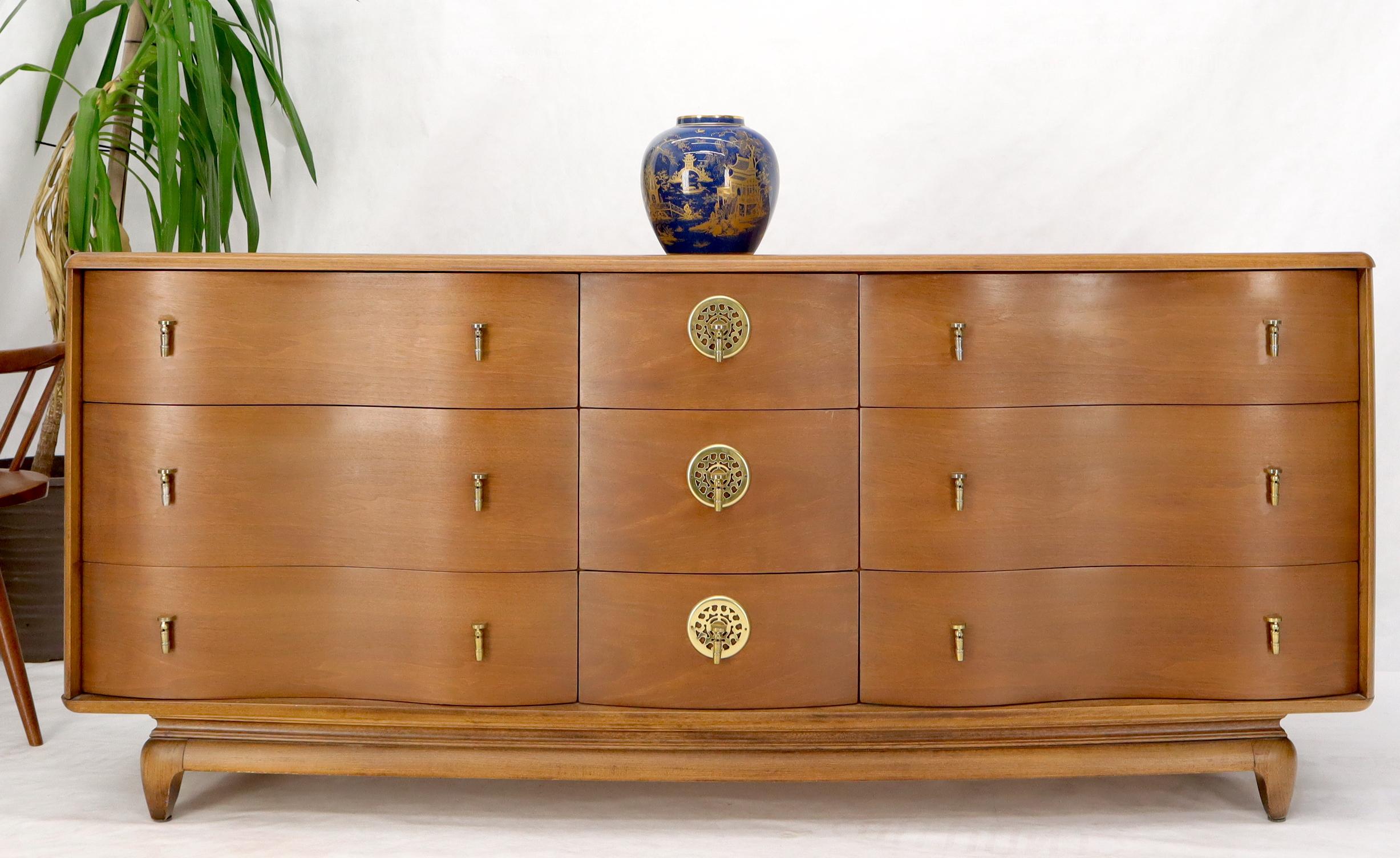 Serpentine Front Brass Hardware Twelve Drawers Walnut Triple Dresser Gibbings   In Good Condition In Rockaway, NJ