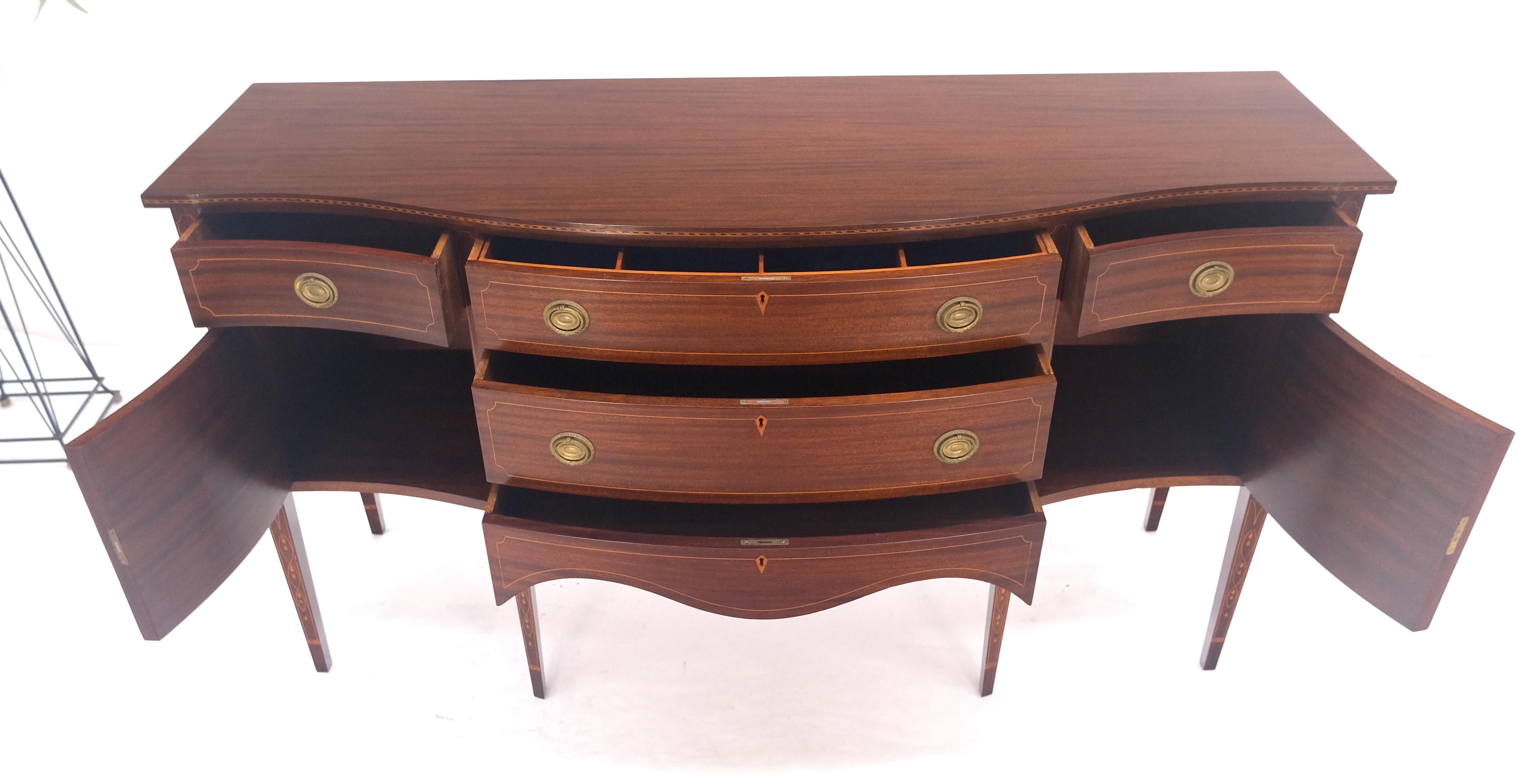 American Serpentine Front Federal 6' Long Inlaid Mahogany Sideboard Credenza Console MINT For Sale