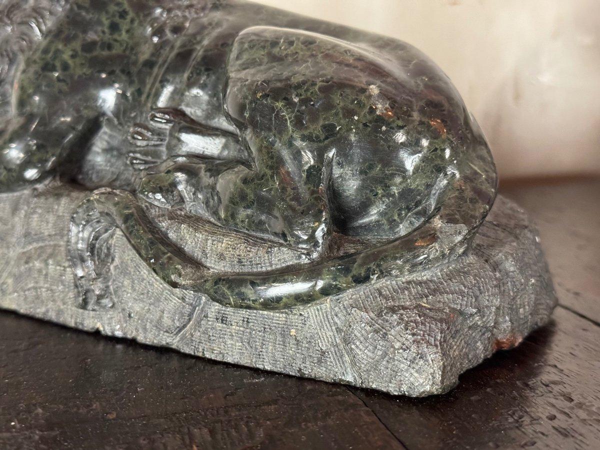 Scultura in marmo verde serpentino, Il Leone di Lucerna di Bertel Thorvaldsen, 1880 ca.