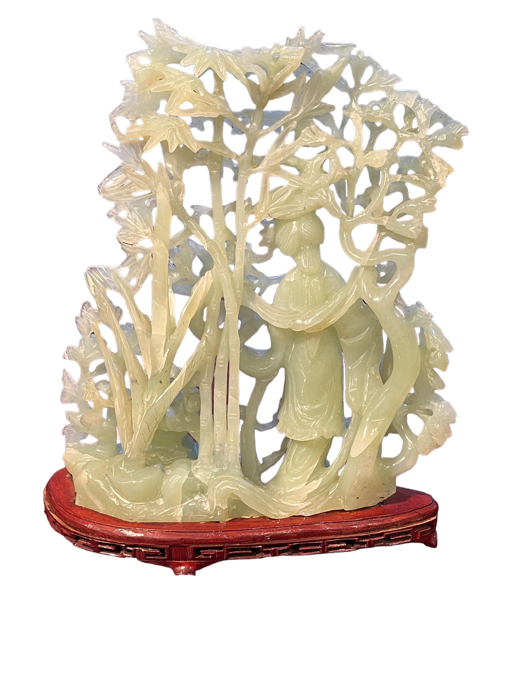Serpentine jade group, China, late 19th century In Excellent Condition For Sale In Monza, IT