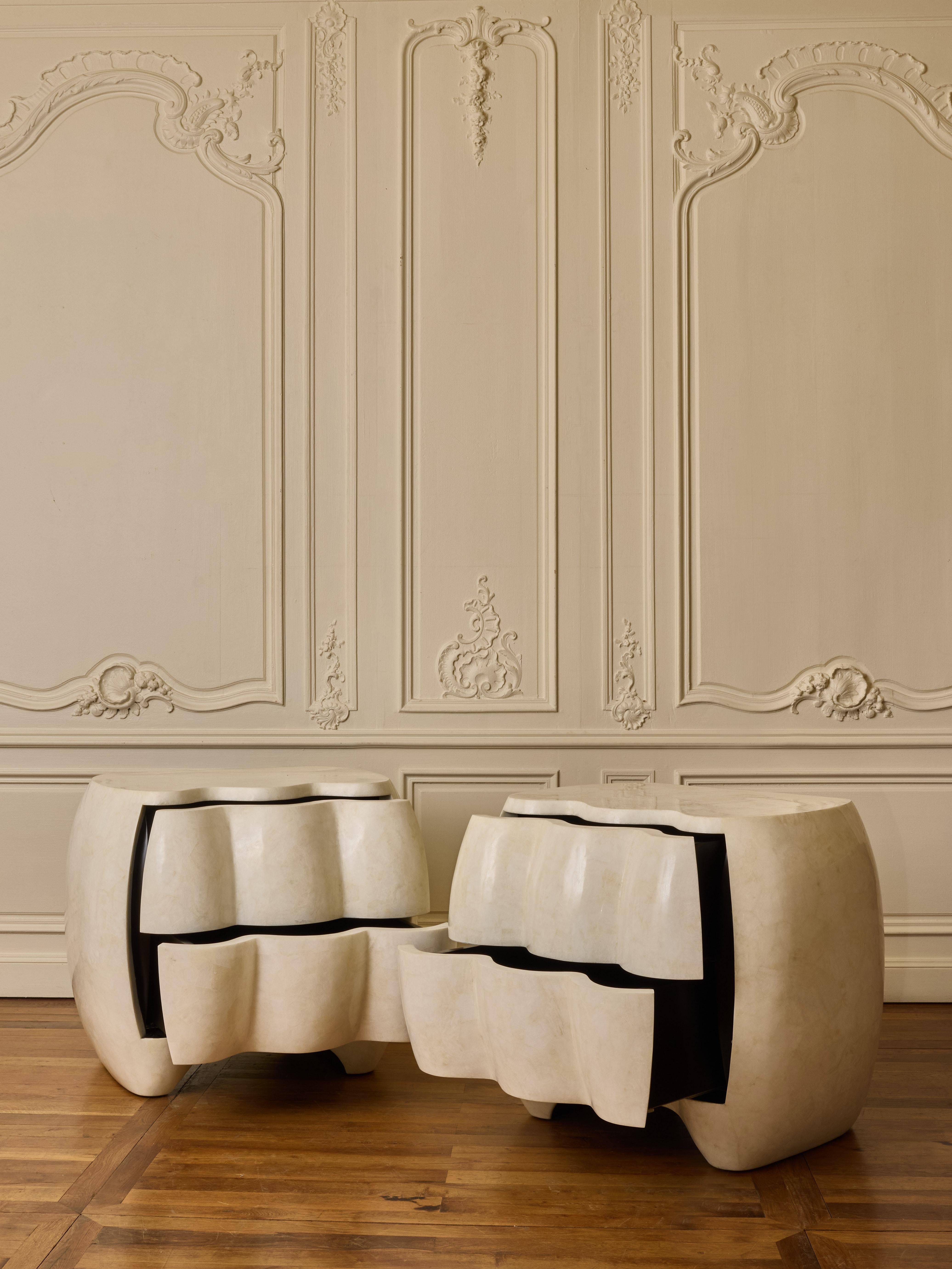 Français Table de nuit 