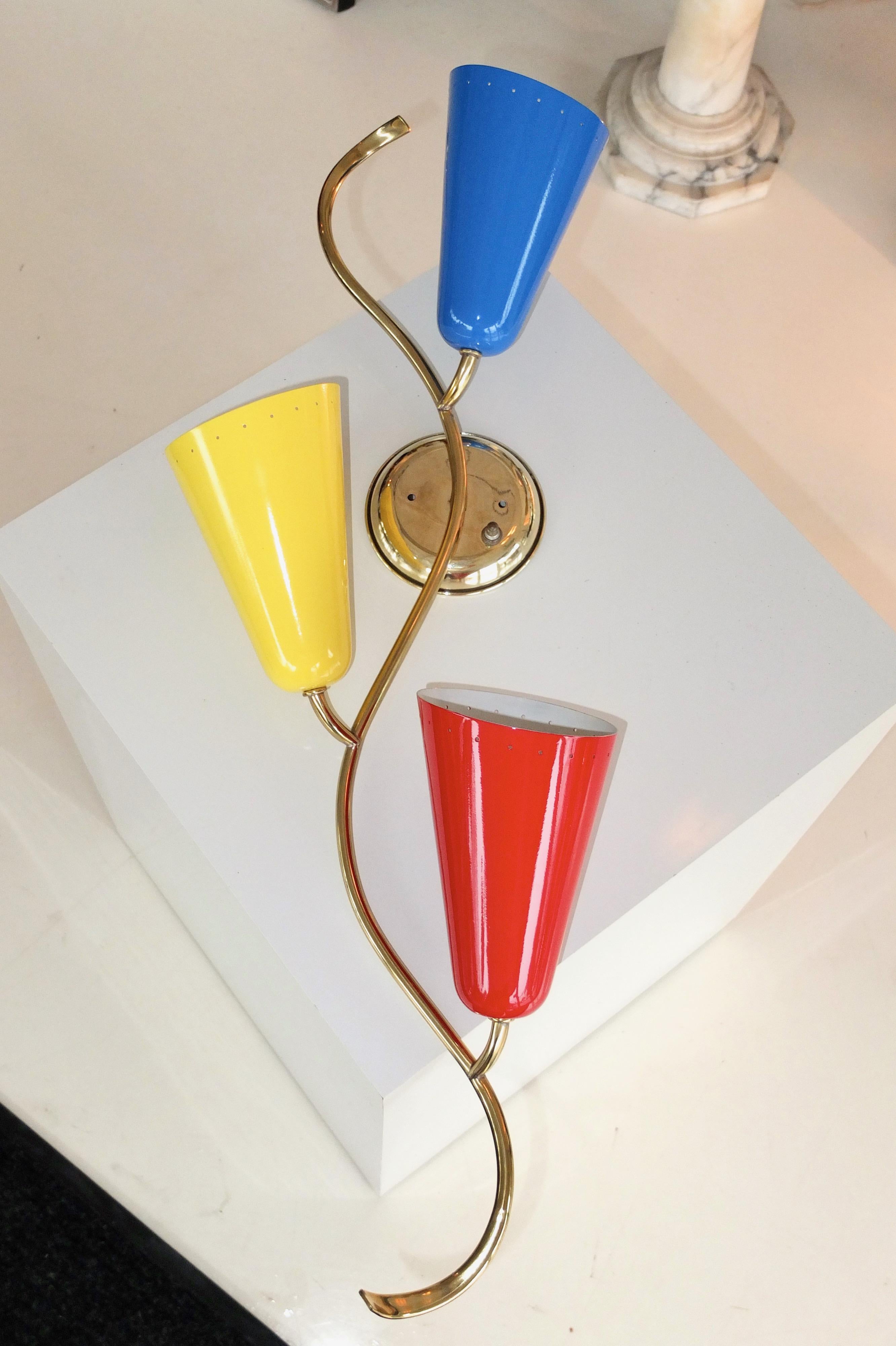 American Serpentine Sconces Brass with Three Enameled Aluminum Cones For Sale