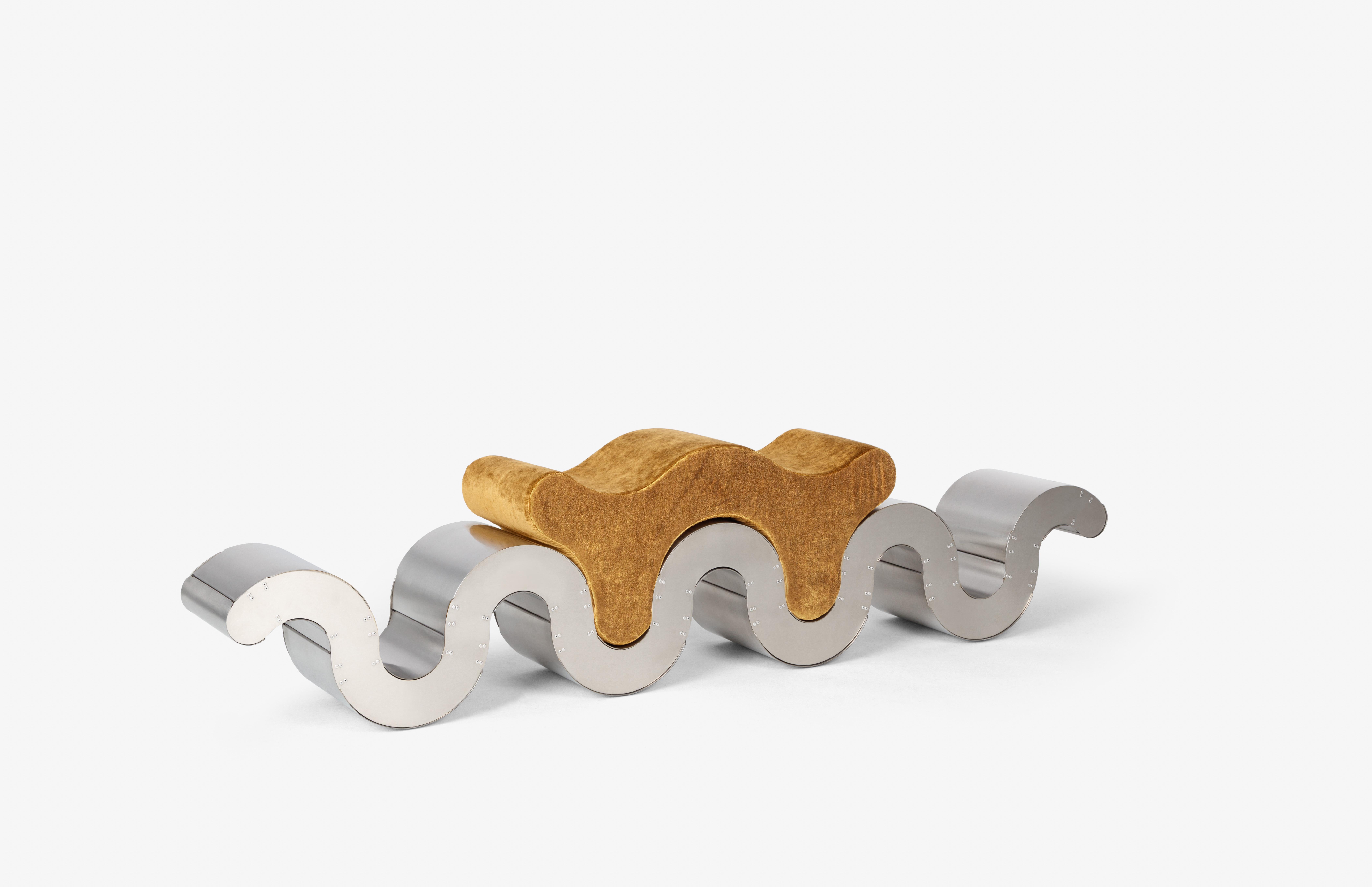 Sedile a serpentina In condizioni Nuovo in vendita a West Hollywood, CA