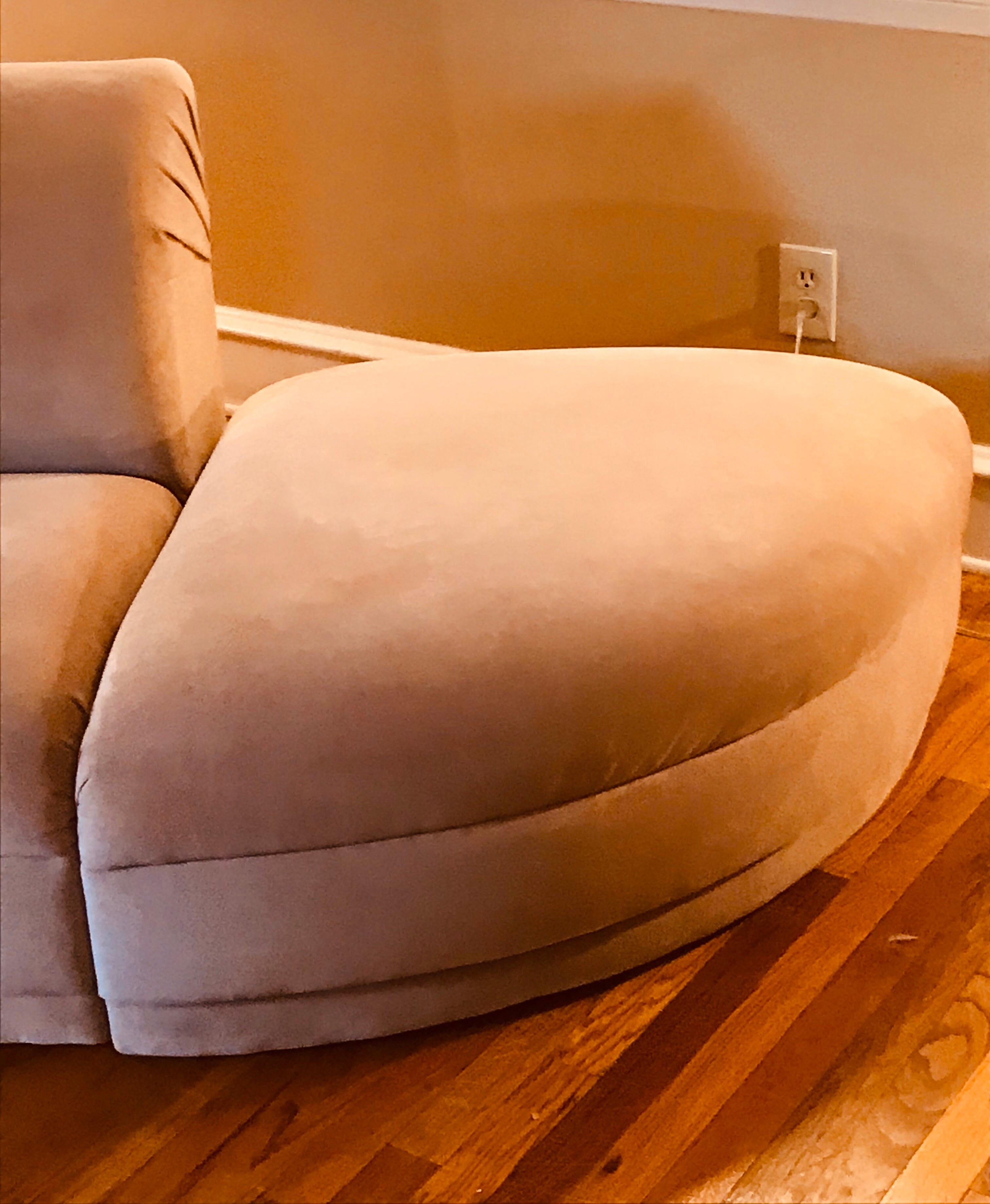 Vladimir Kagan for Weiman Sectional Sofa  In Good Condition In Philadelphia, PA