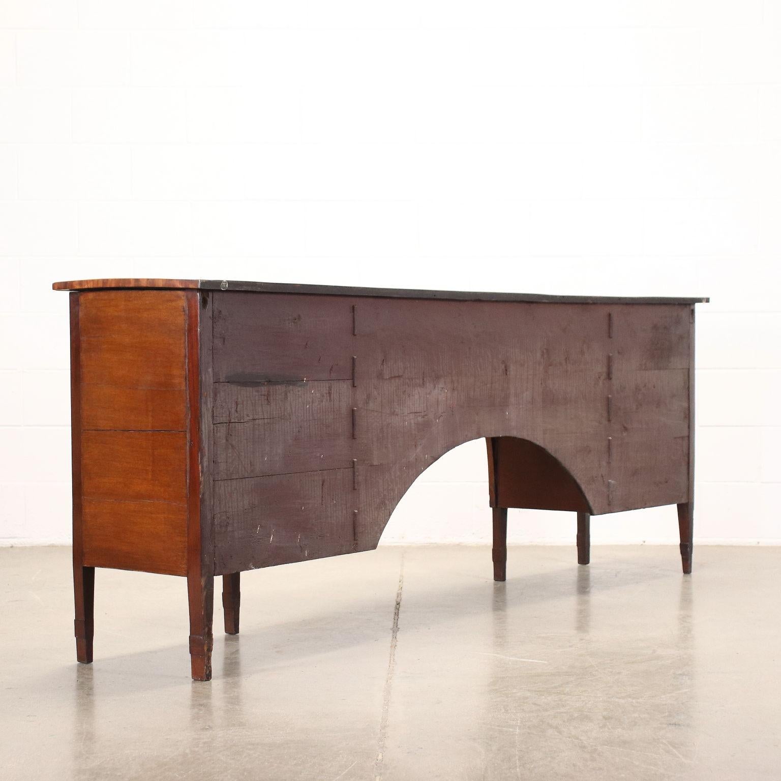 Serpentine Sideboard George III, England Late 18th Century For Sale 8