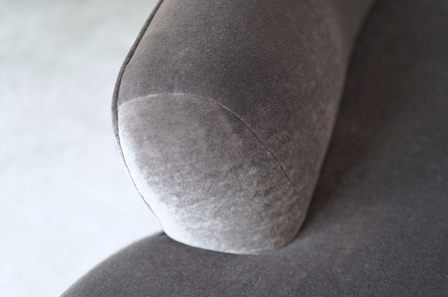 Canapé serpentin Vladimir Kagan en mohair, modèle 150BS, années 2000 en vente 1