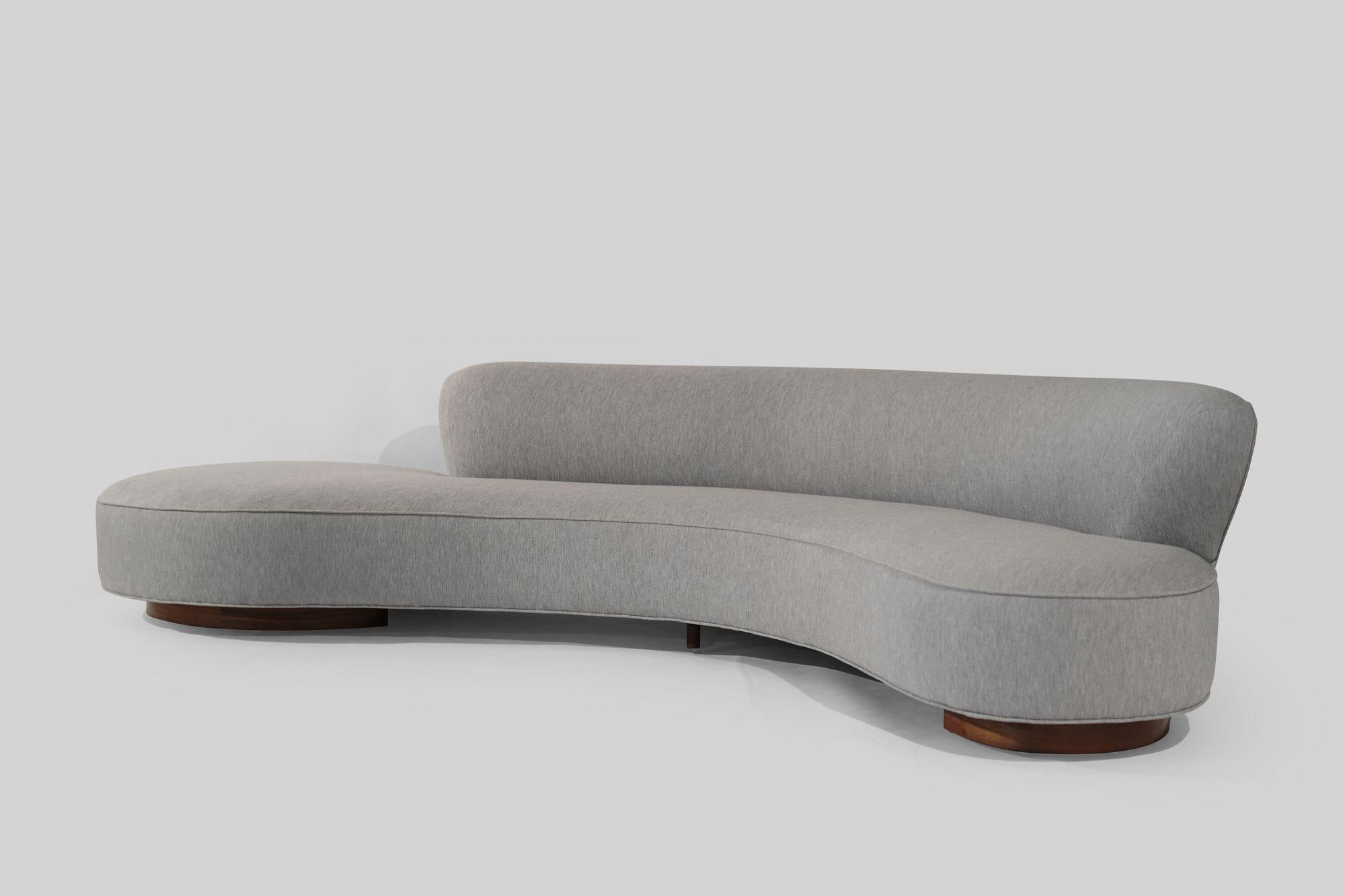 Mid-Century Modern Serpentine Sofa by Vladimir Kagan, Model 150BS, 2000s