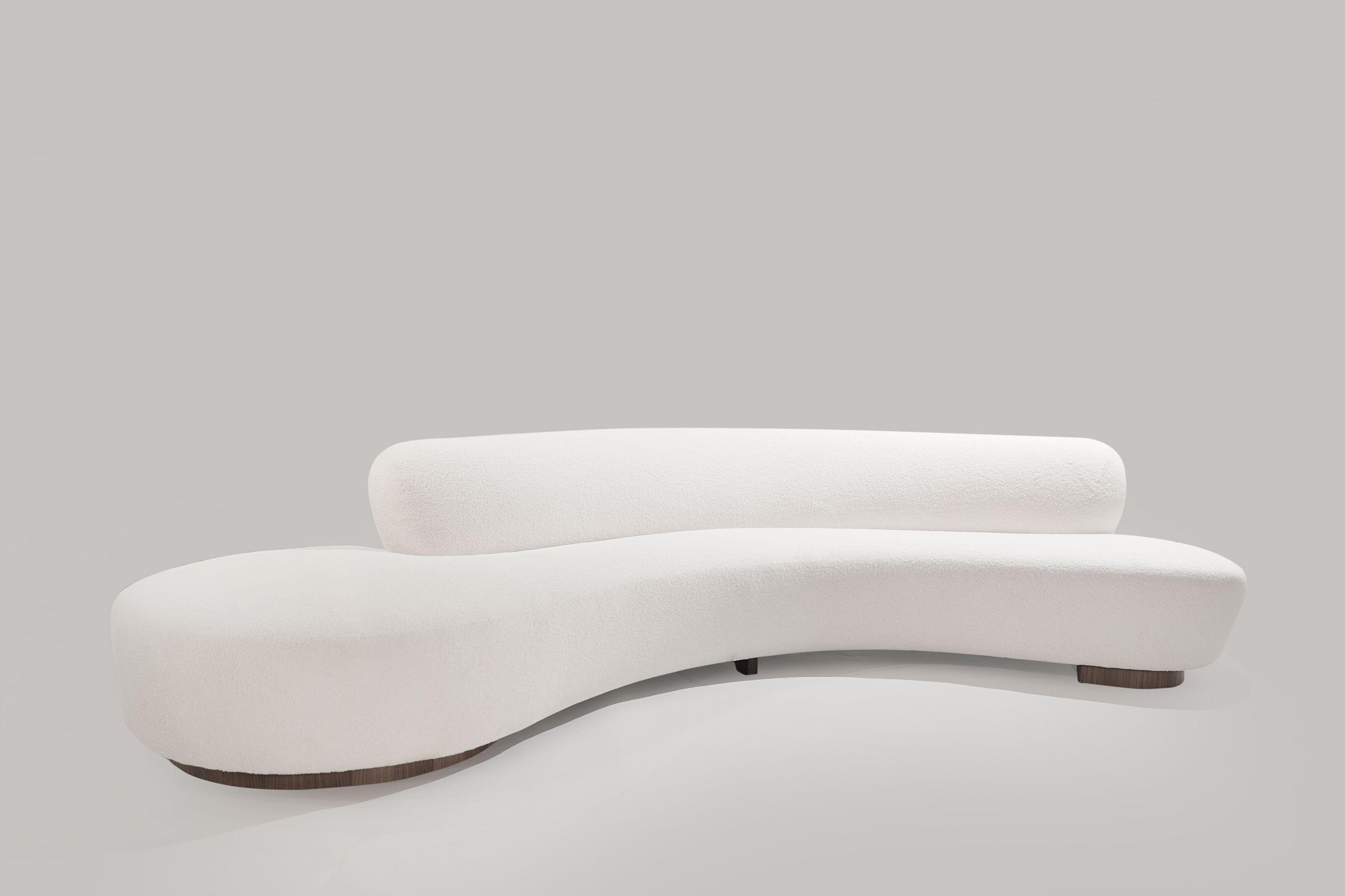 Serpentine Sofa by Vladimir Kagan, Model 150BS In Excellent Condition In Westport, CT
