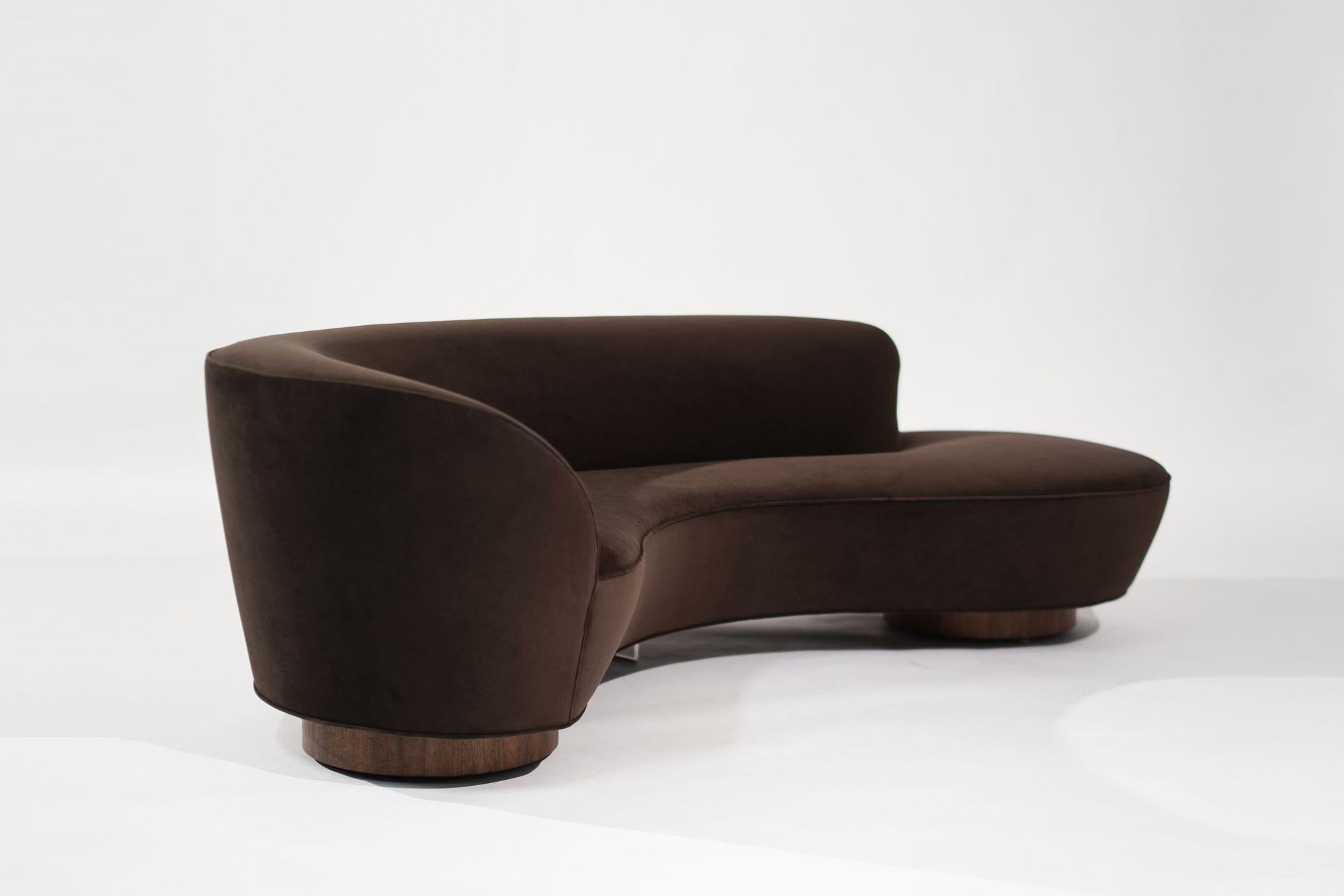 20th Century Serpentine Sofa in Chocolate Velvet by Vladimir Kagan, C. 1970s For Sale