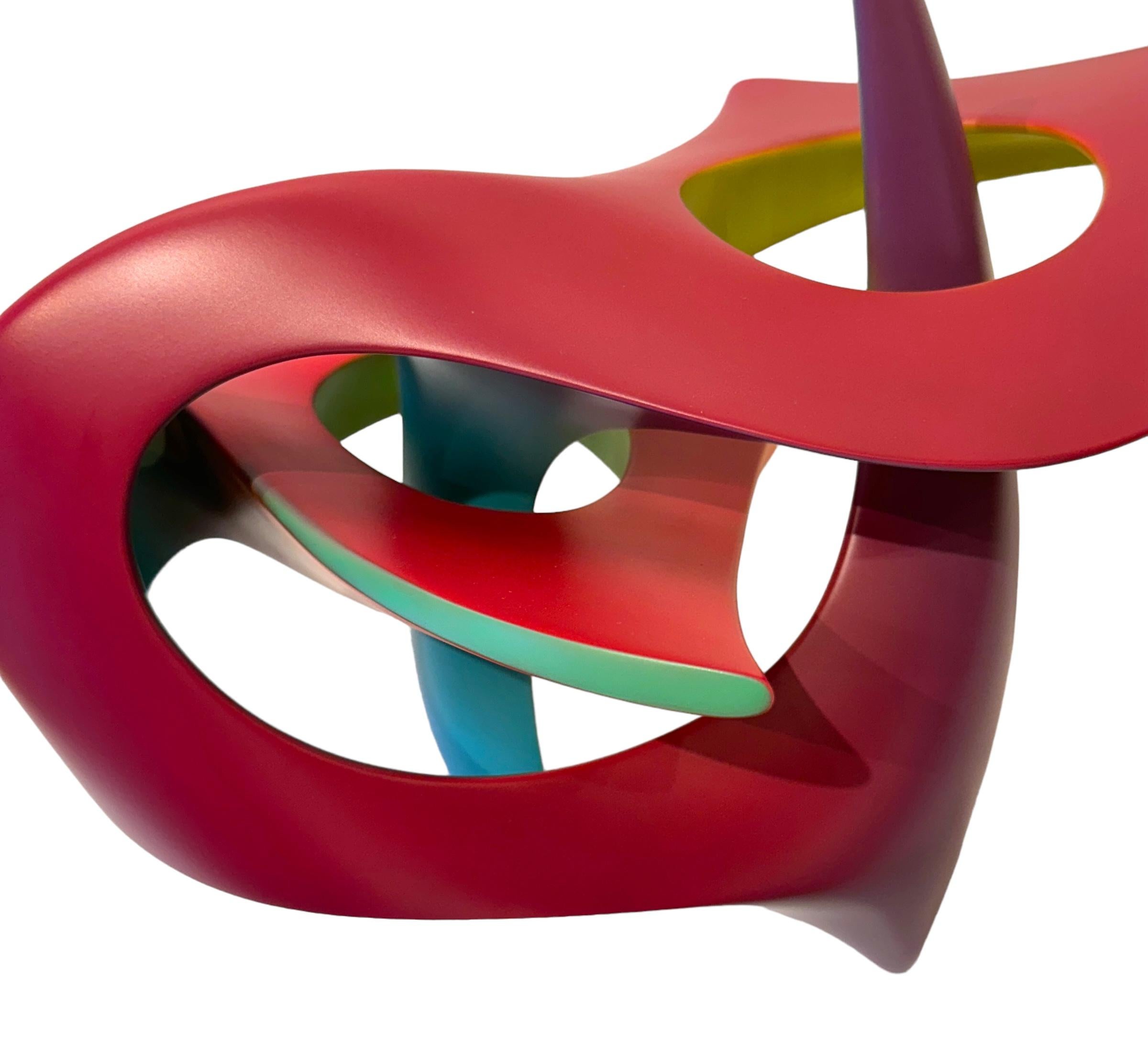 Abstrakte Skulptur einer Schlange, leuchtend farbige, ineinander verschlungene geometrische Form (amerikanisch) im Angebot