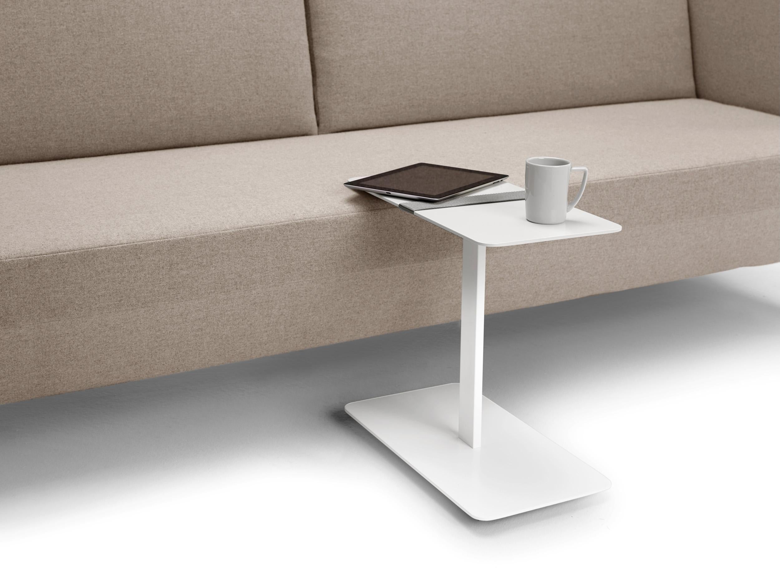 Minimalist Viccarbe Serra Table, White Finish by Víctor Carrasco For Sale