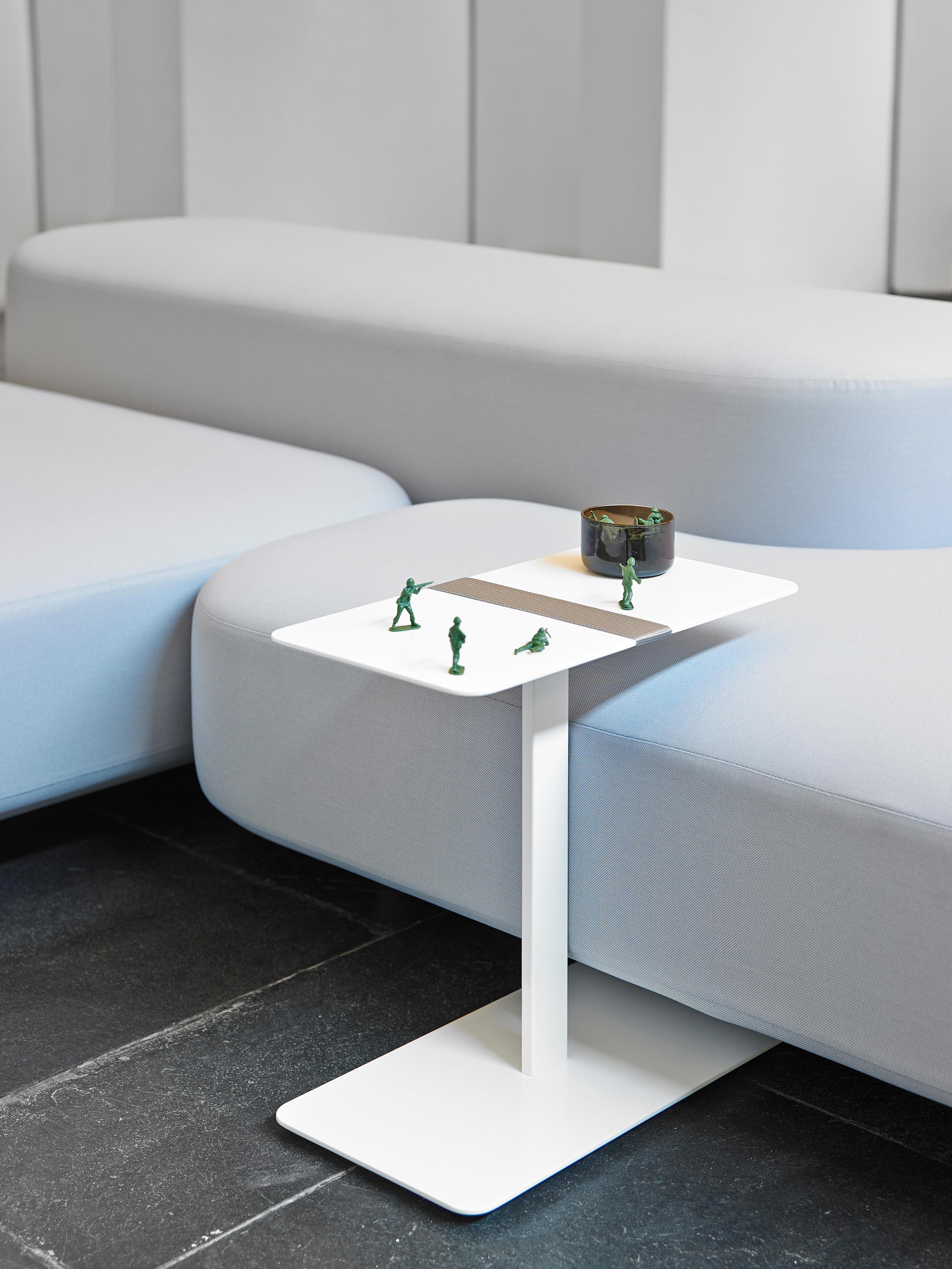 Spanish Viccarbe Serra Table, White Finish by Víctor Carrasco For Sale