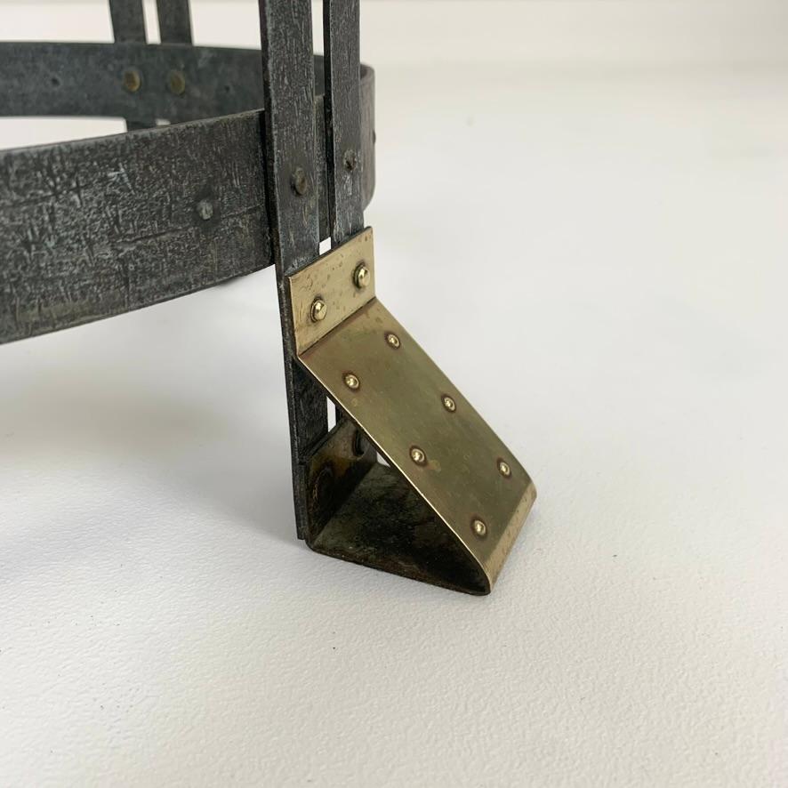 Pedestal Serrurier-Bovy de metal y latón, hacia 1900, Bélgica. en venta 2