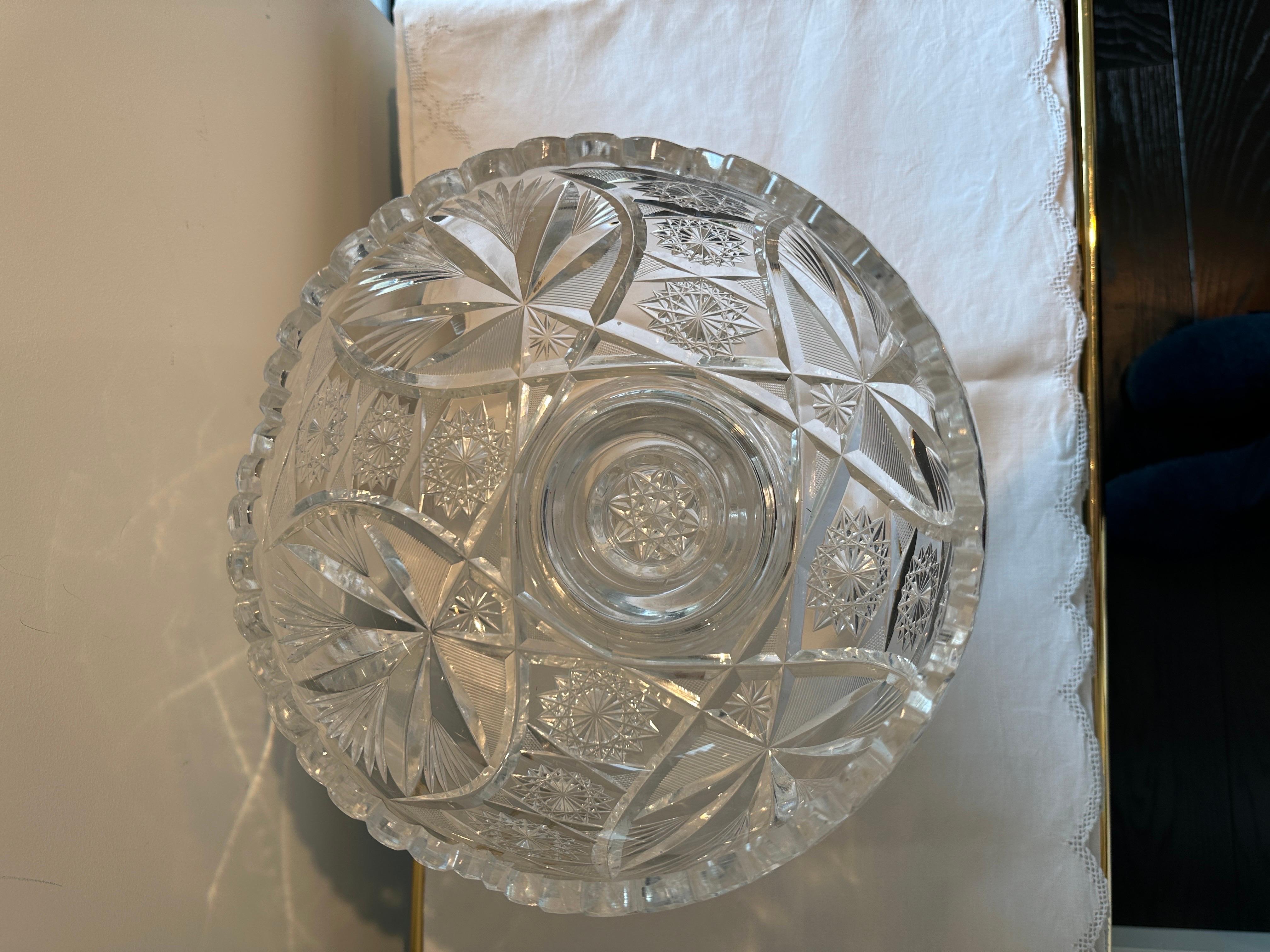 Serve bowl and vase crystal glass around 1900-1920 For Sale 9