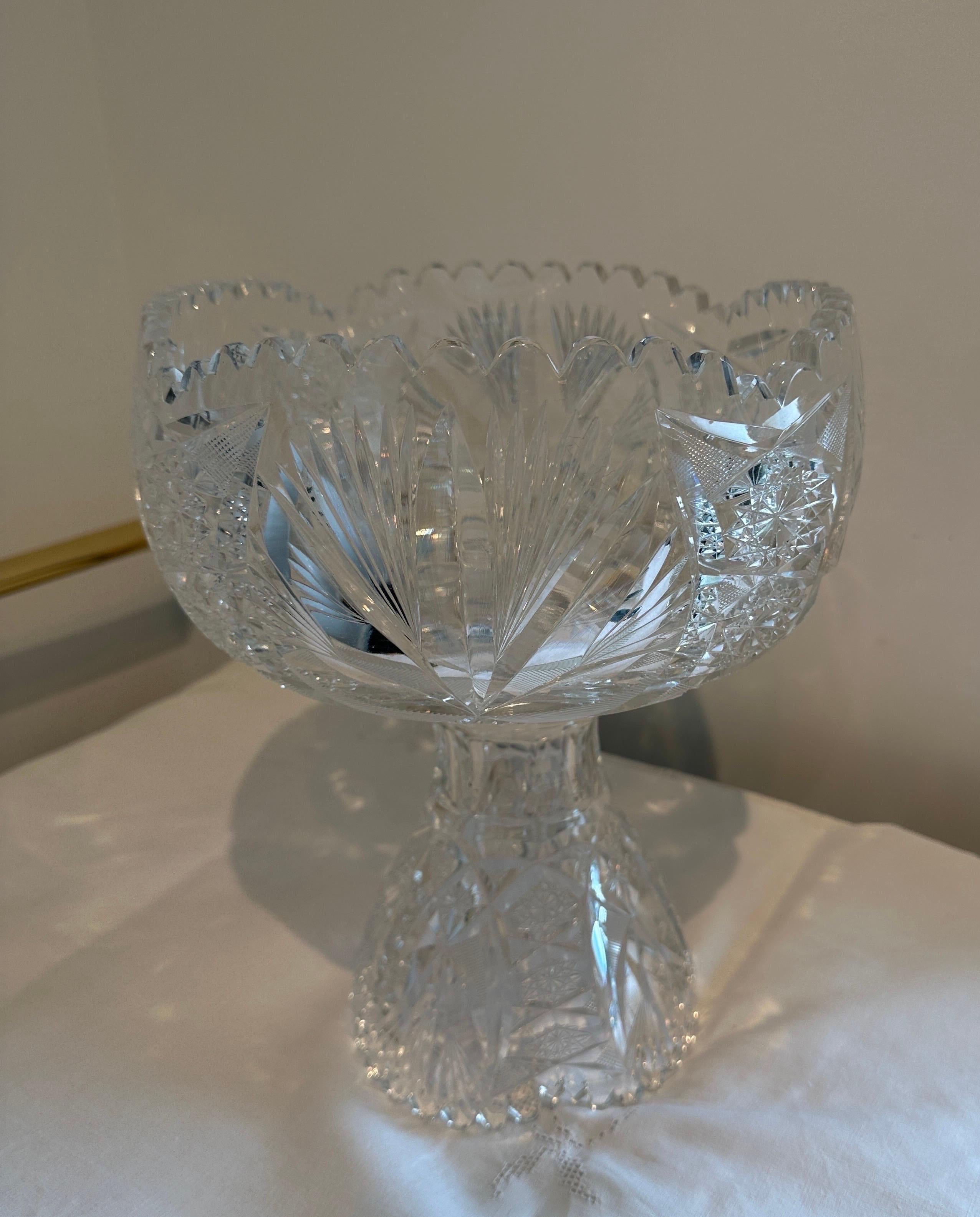 Serve bowl and vase crystal glass around 1900-1920 For Sale 10