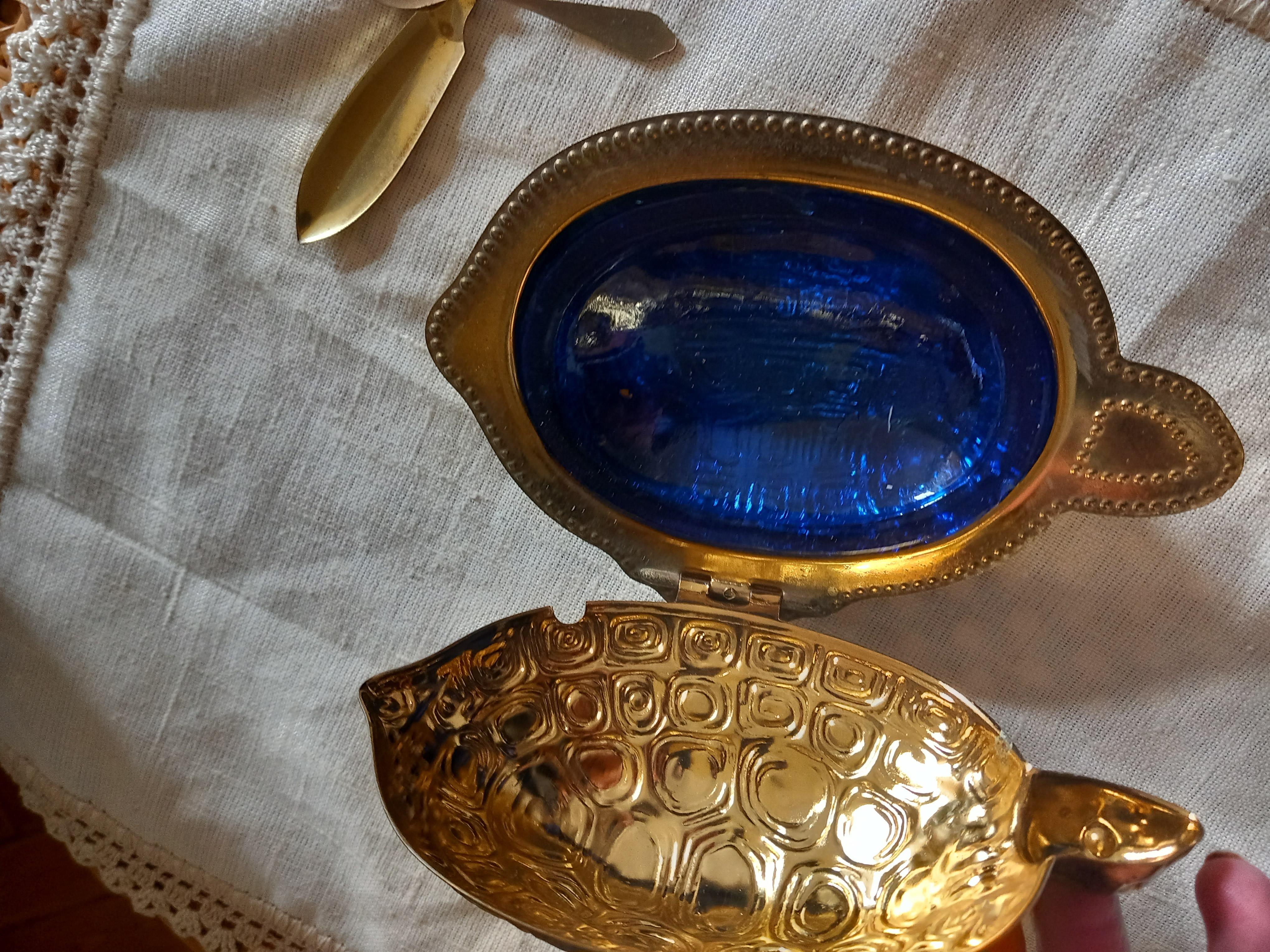 Serve Caviar in The Shape of a Brass Turtle and Blue Murano Glass Vintage. Italy 4
