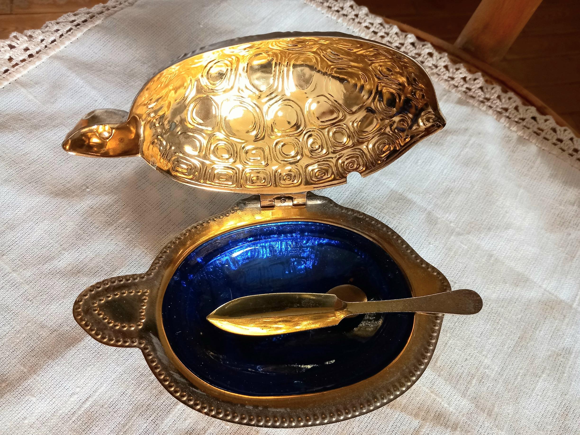 Serve Caviar in The Shape of a Brass Turtle and Blue Murano Glass Vintage. Italy 6