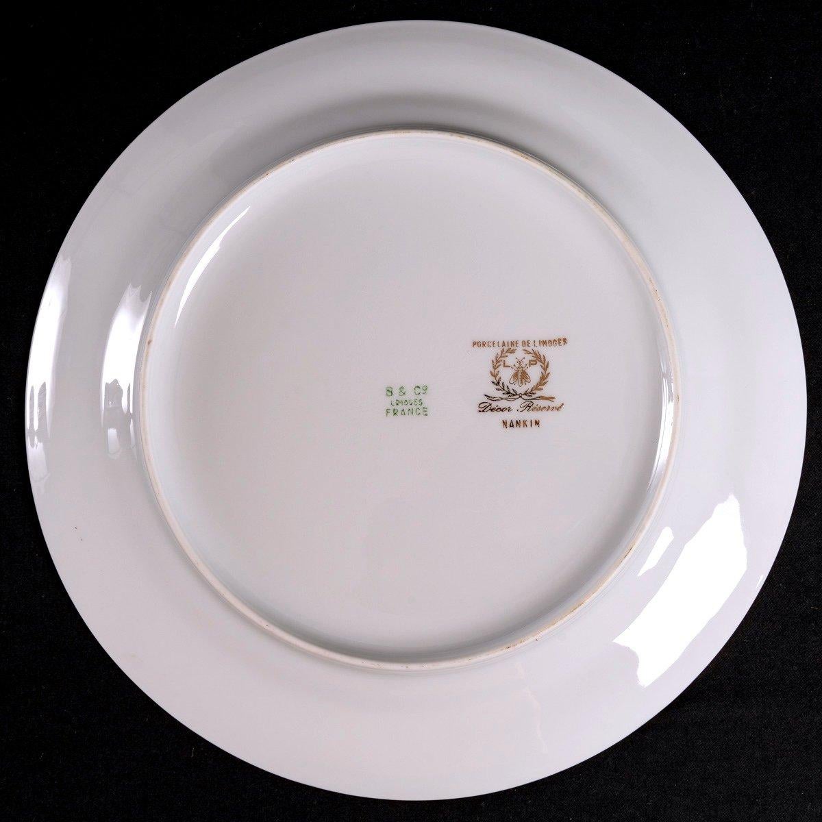 Service 45 Pieces Limoges, Signed Lp Decorated Reserved Nanjing, The Dignitari For Sale 1