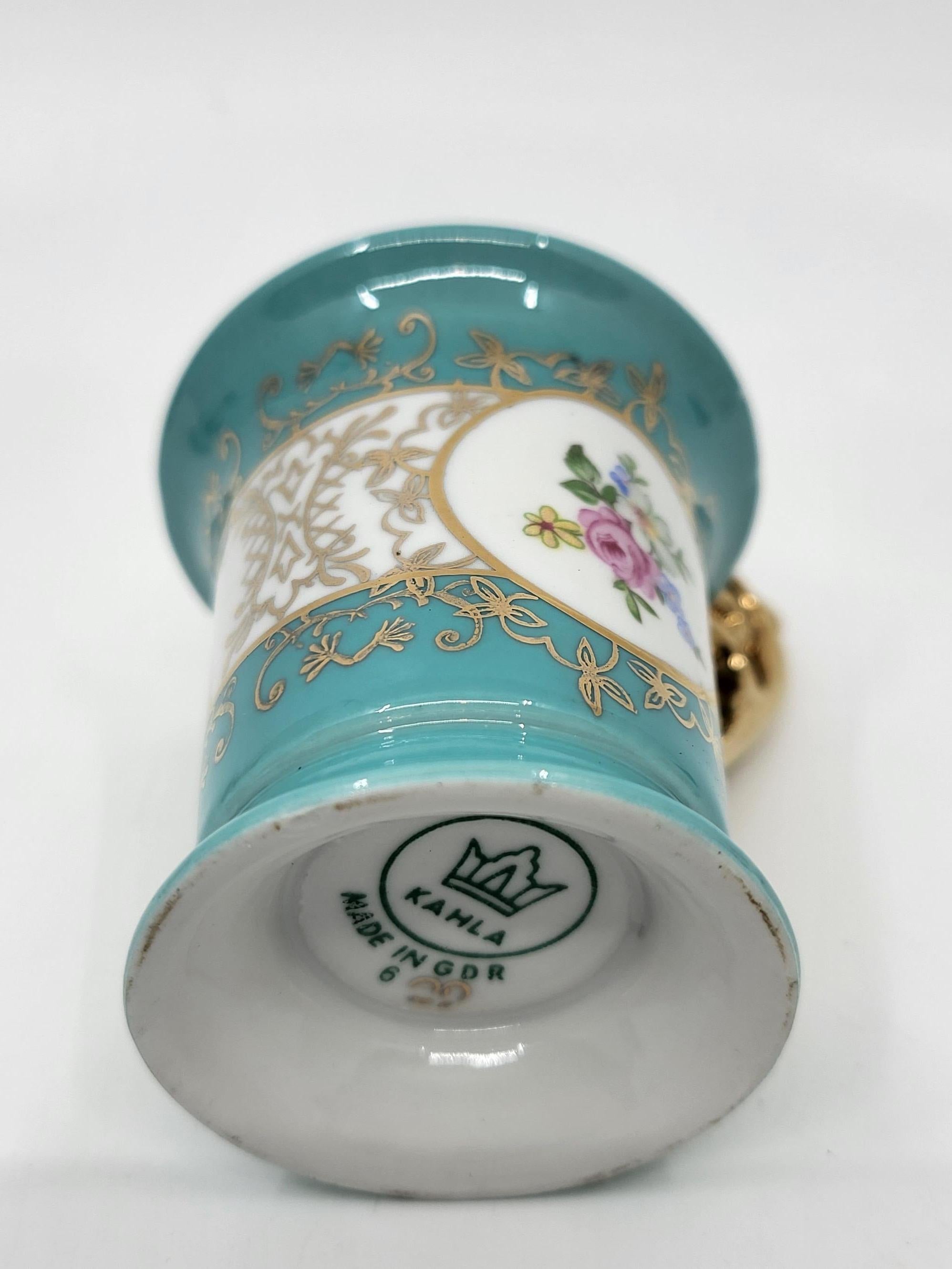 Service à café  Kahla GDR en porcelaine décor à l'or fin (12 pièces) en vente 2