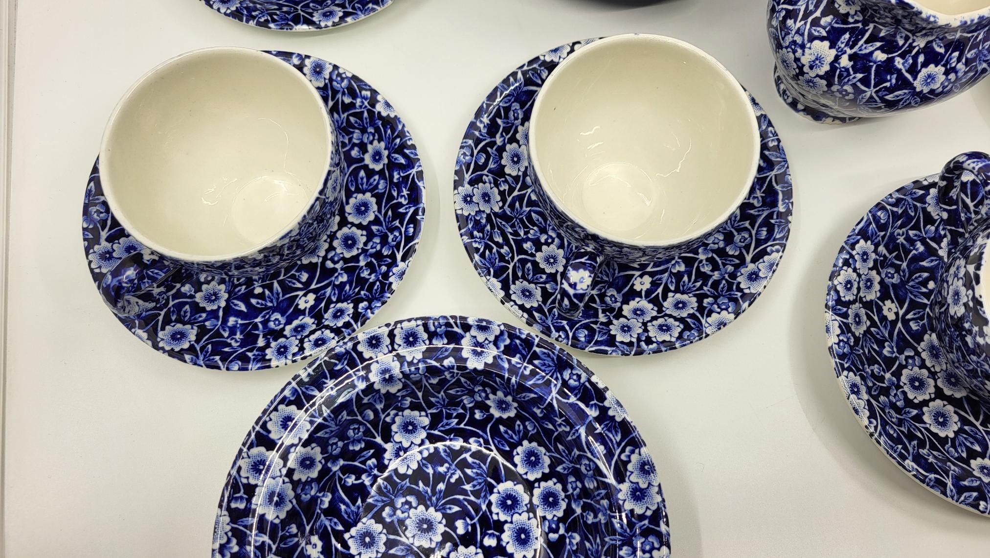 Other Service à thé Calico  Burleigh Staffordshire England décor fleurs bleues 20th