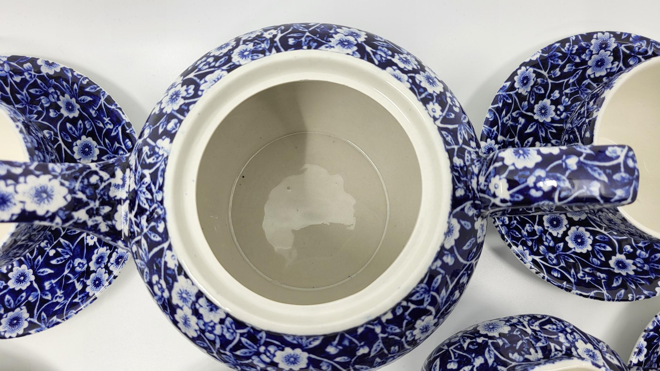 Ceramic Service à thé Calico  Burleigh Staffordshire England décor fleurs bleues 20th For Sale