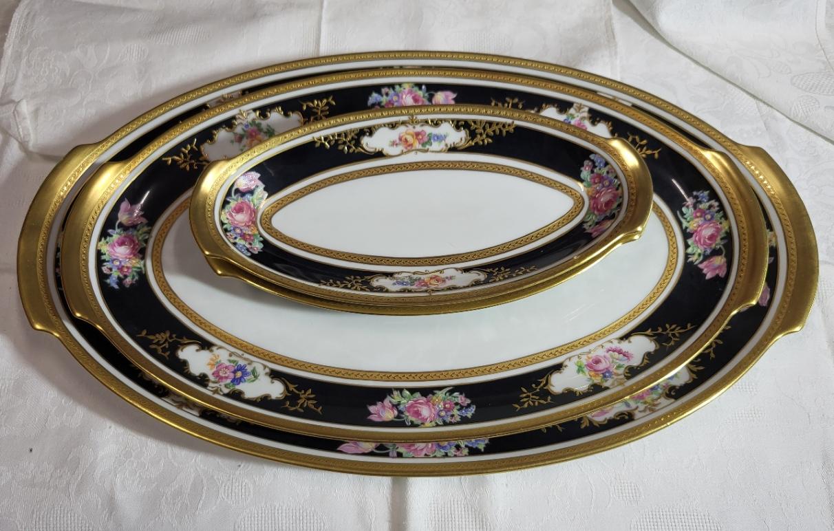 Service Ancienne Manufacture Royale Limoges France doré à l'or (75 pièces) en venta 4