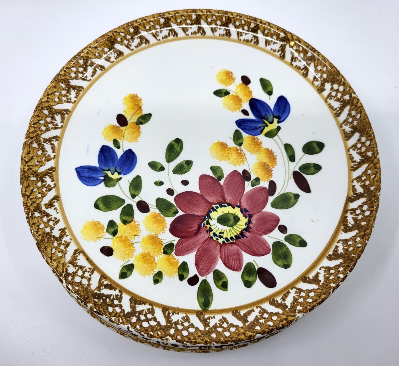 italien Service assiette et plats signé Made Italy en faïence  1970 By Vintage (lot de 12) en vente