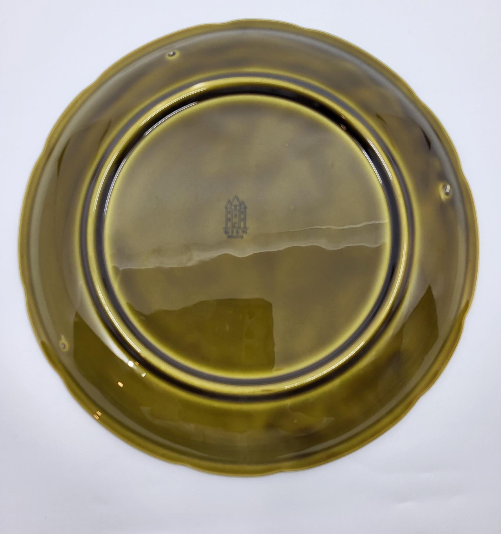 Émaillé Service assiettes, plat Gien France, faïence Vert Olive Vintage 1970 (lot de 13) en vente