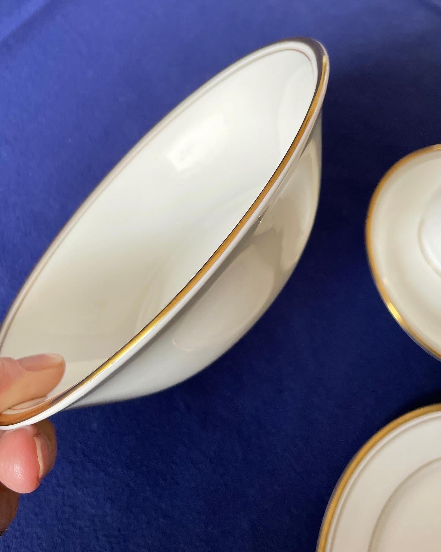 Aynsley Fine Bone China Table Service for 12 people, Corona Gold Model 1