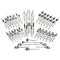 Service de table moderne Tiburon de style bambou en acier inoxydable de Stanley Roberts pour 12 personnes