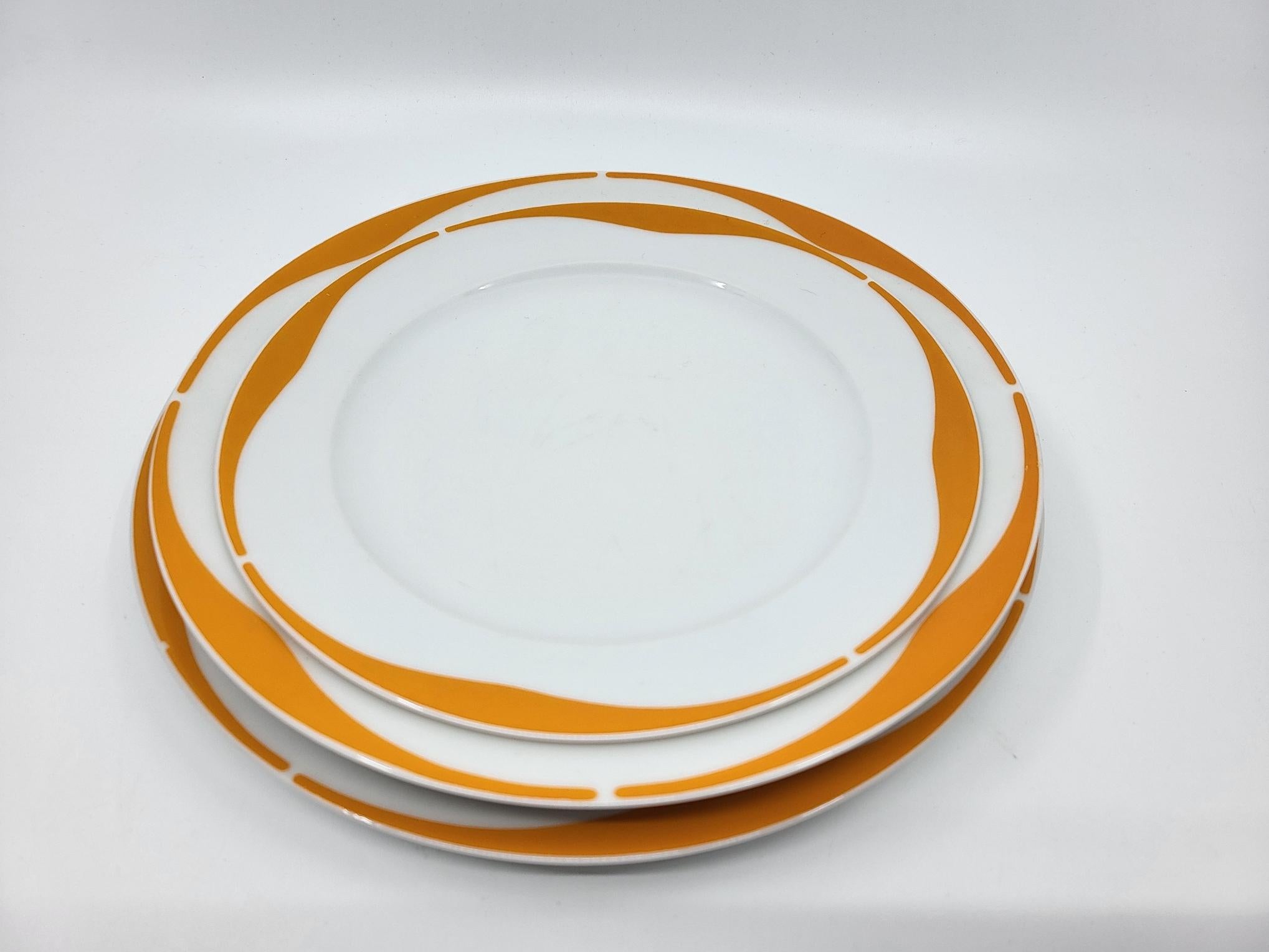 Servicio H&C Heinrich Alemania en porcelana blanca y naranja Alemania 1970 (73p) Alemán en venta